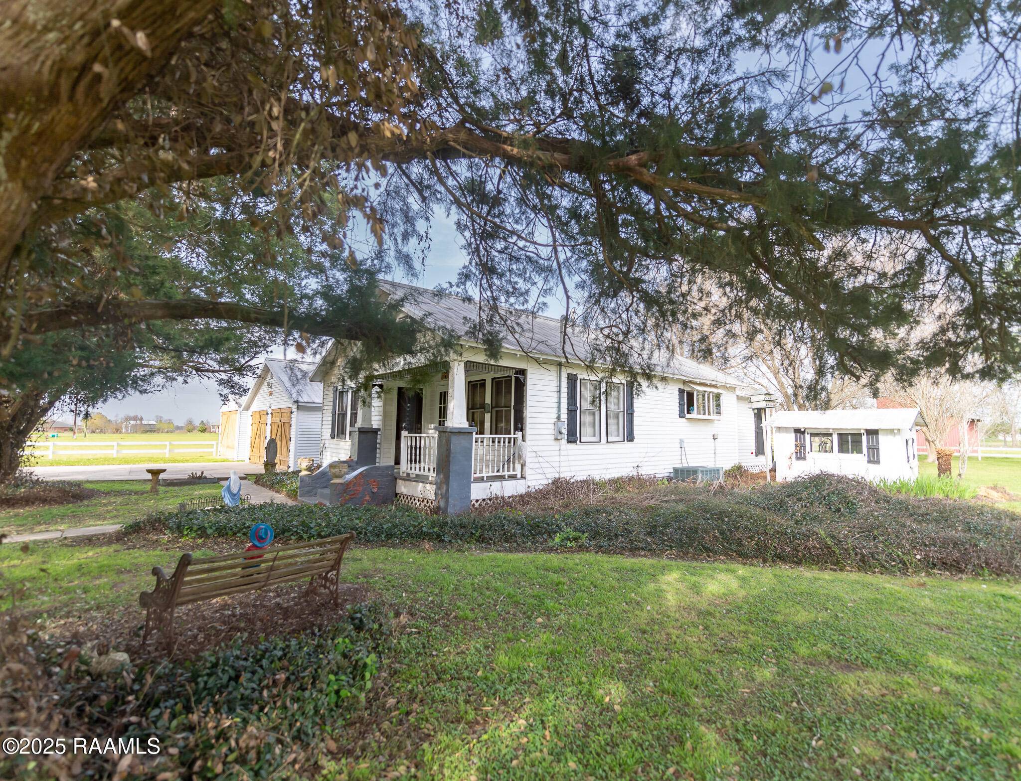 Arnaudville, LA 70512,1216 Hwy 741