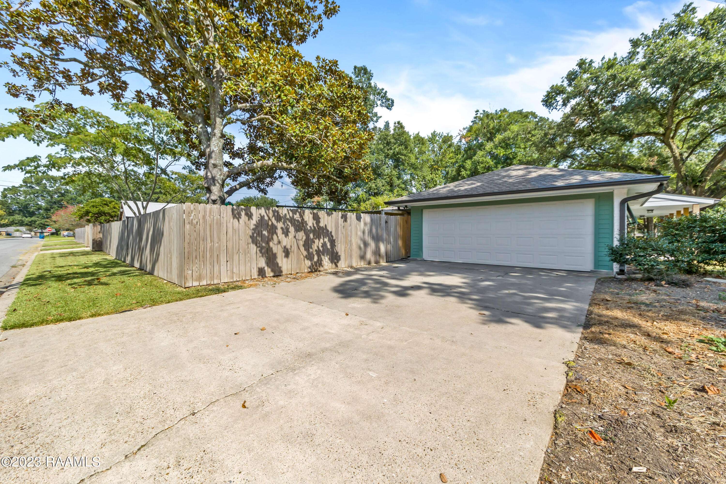 Lafayette, LA 70508,124 S Locksley DR