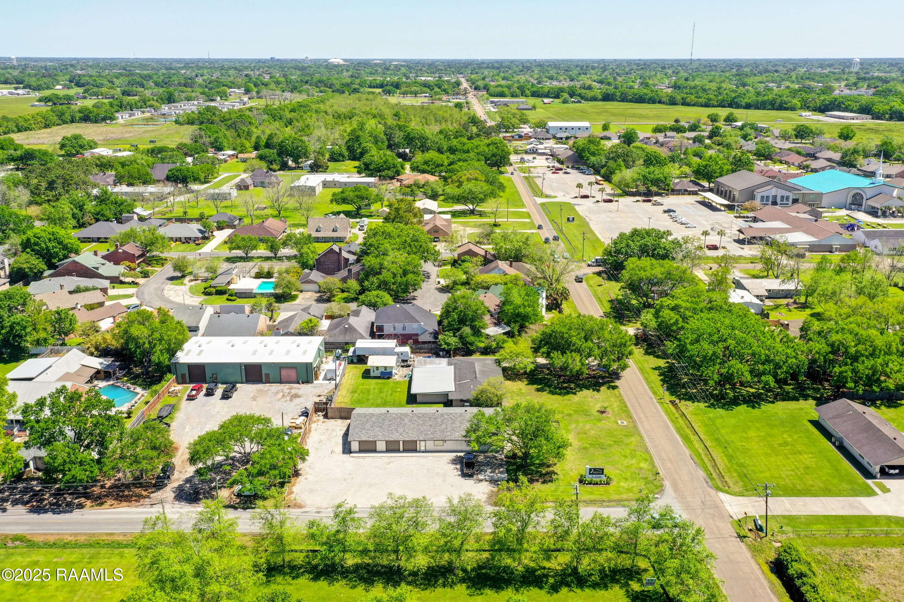 Lafayette, LA 70506,100 J B RD