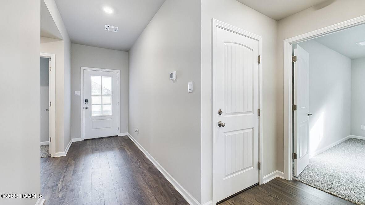 Broussard, LA 70518,120 Lake Ridge DR