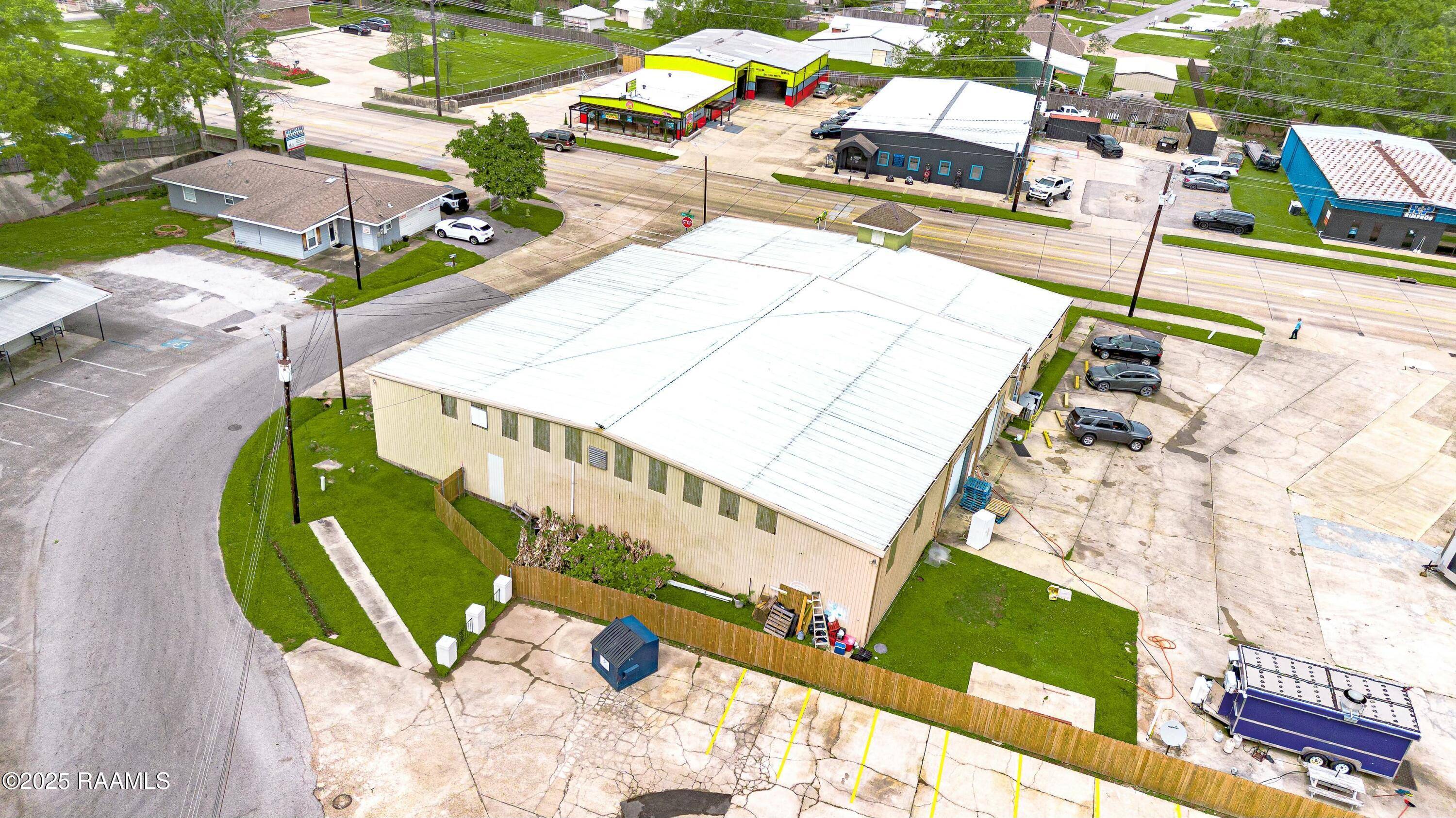 Lafayette, LA 70506,211 Guilbeau RD