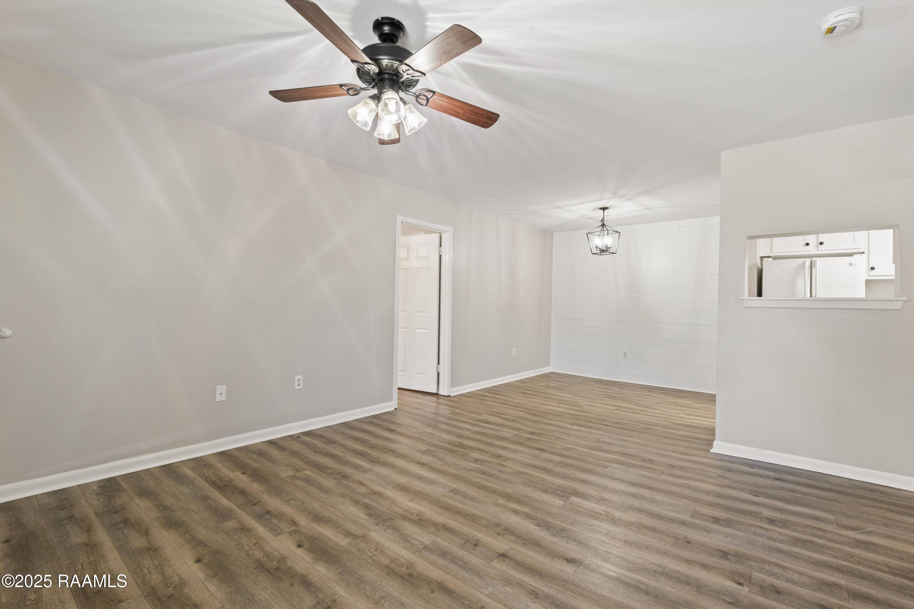 Lafayette, LA 70503,701 S College RD #303