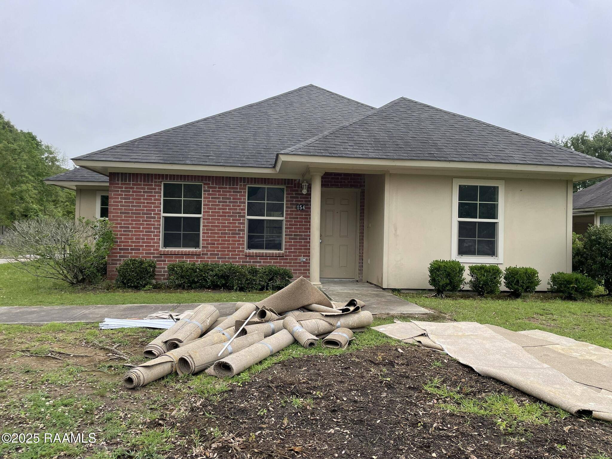 Opelousas, LA 70570,154 Piper DR