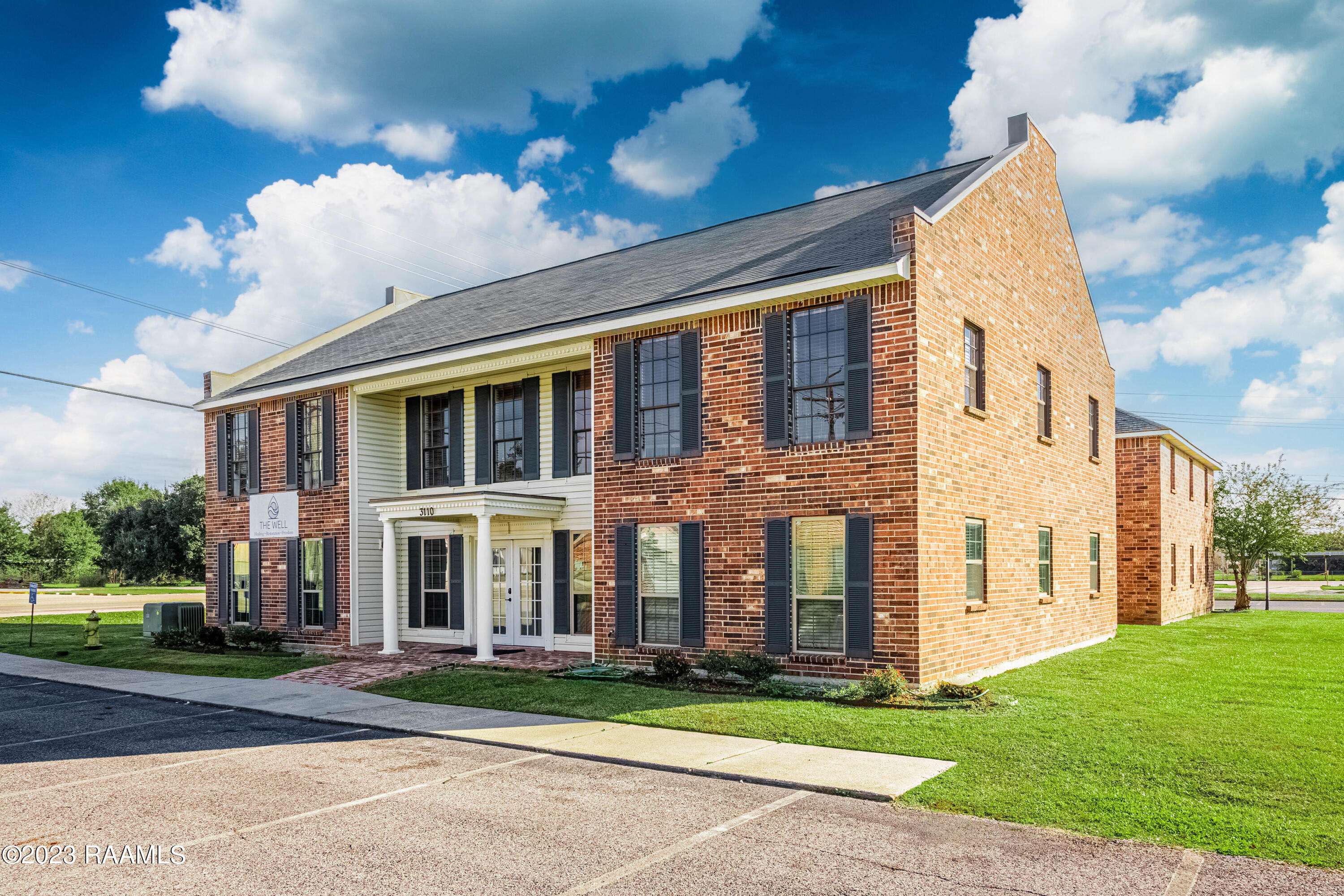 Lafayette, LA 70508,3110 W Pinhook RD #101