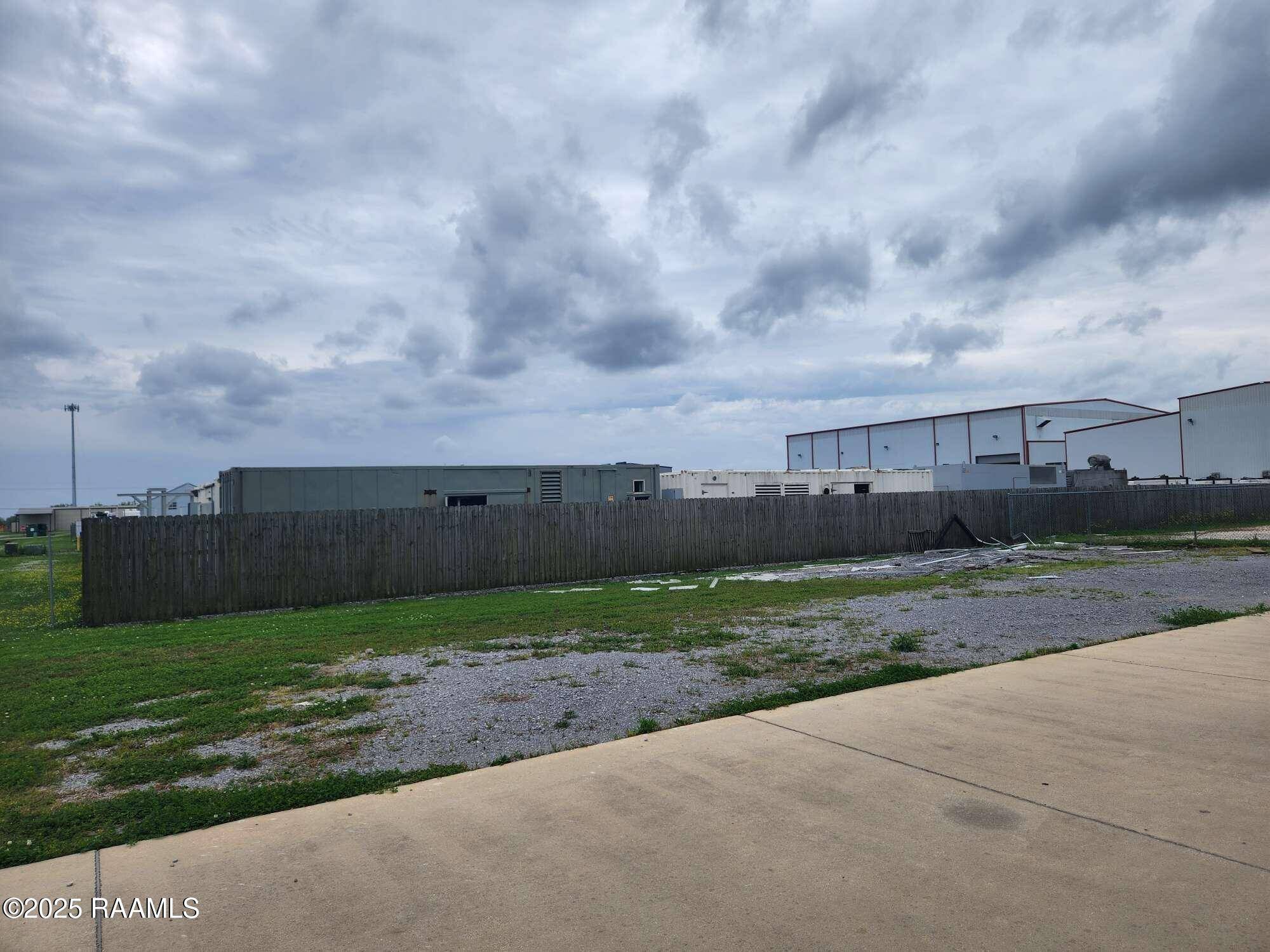 Broussard, LA 70518,100 & 102 Carlton RD