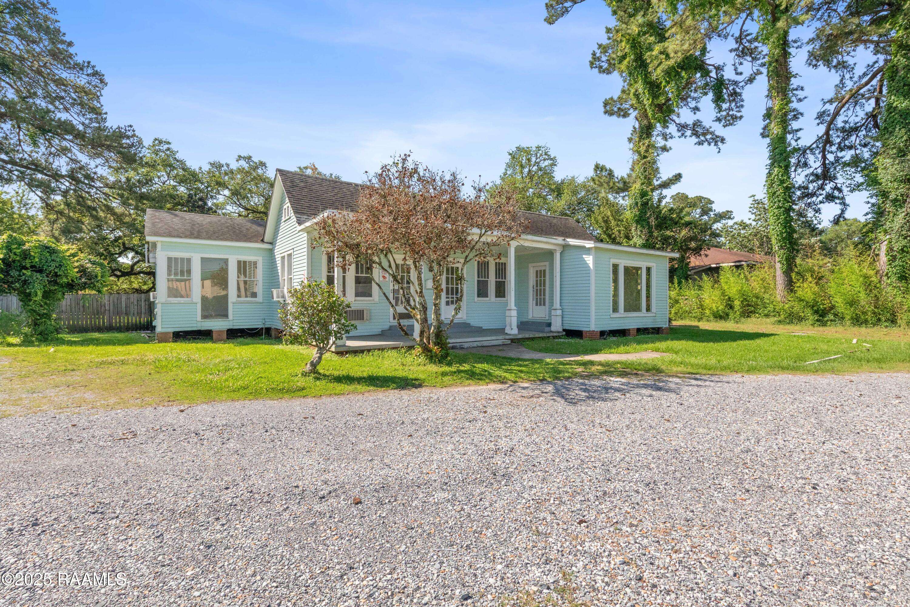 Lafayette, LA 70503,2513 Johnston ST