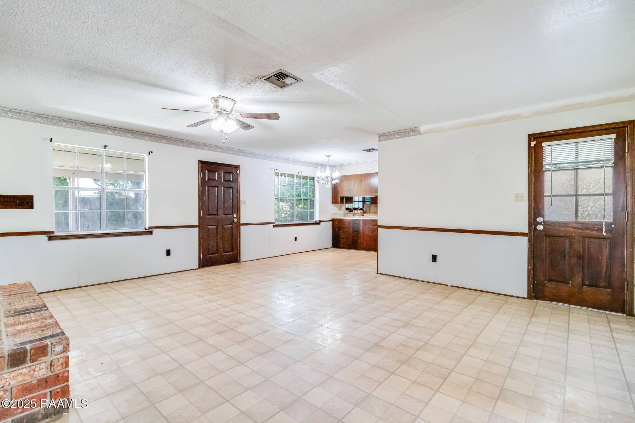 Lafayette, LA 70506,117 Valencia DR