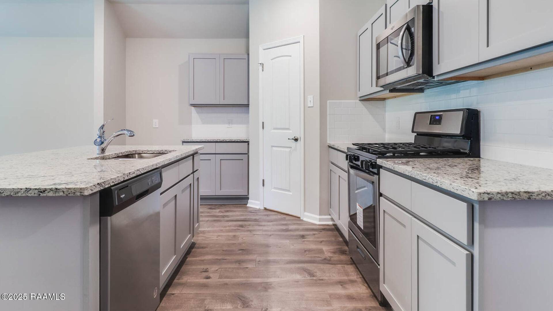 Lafayette, LA 70507,127 Bur Oak DR