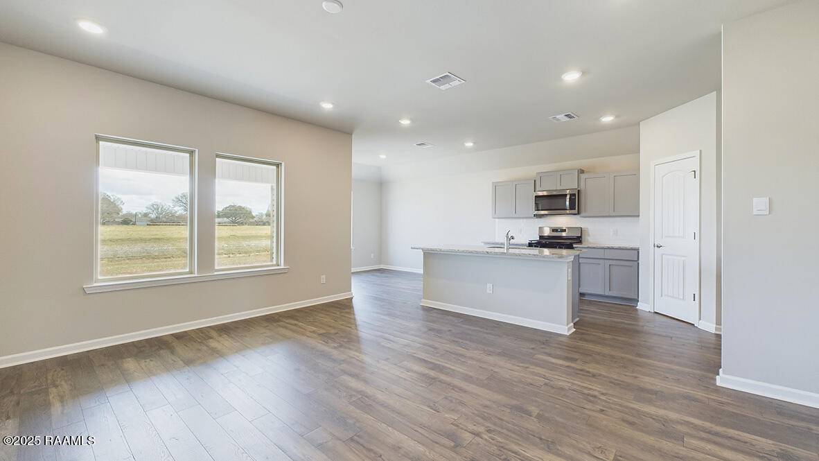 Maurice, LA 70555,123 Cottage Cove DR