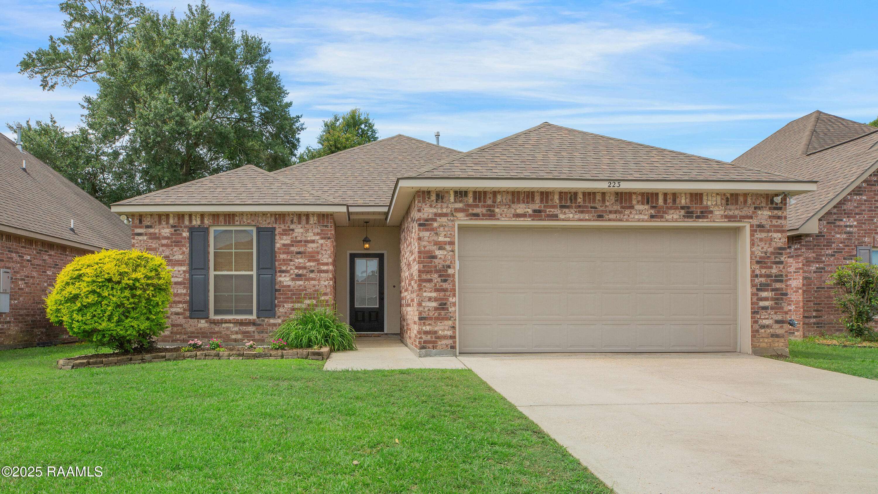 Lafayette, LA 70507,223 Moss Bluff DR