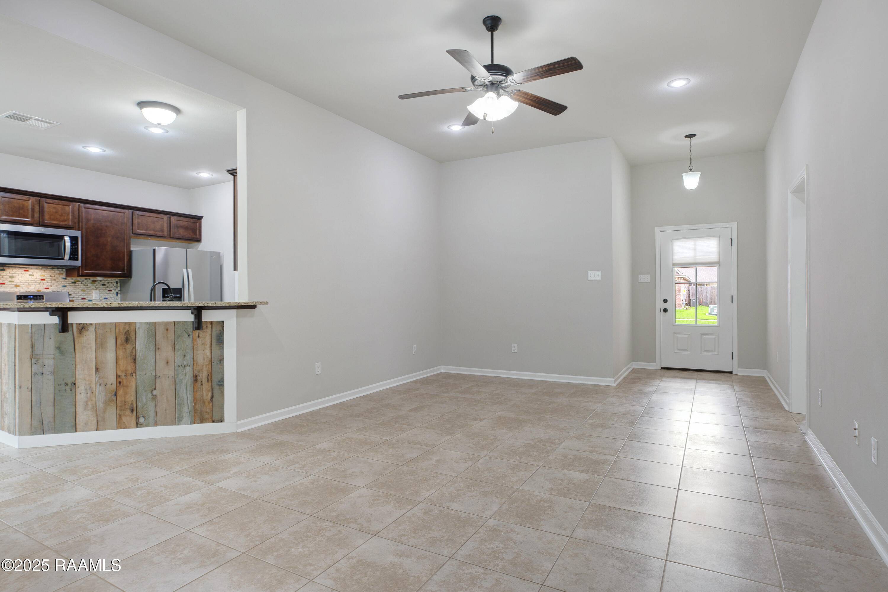 Lafayette, LA 70507,223 Moss Bluff DR