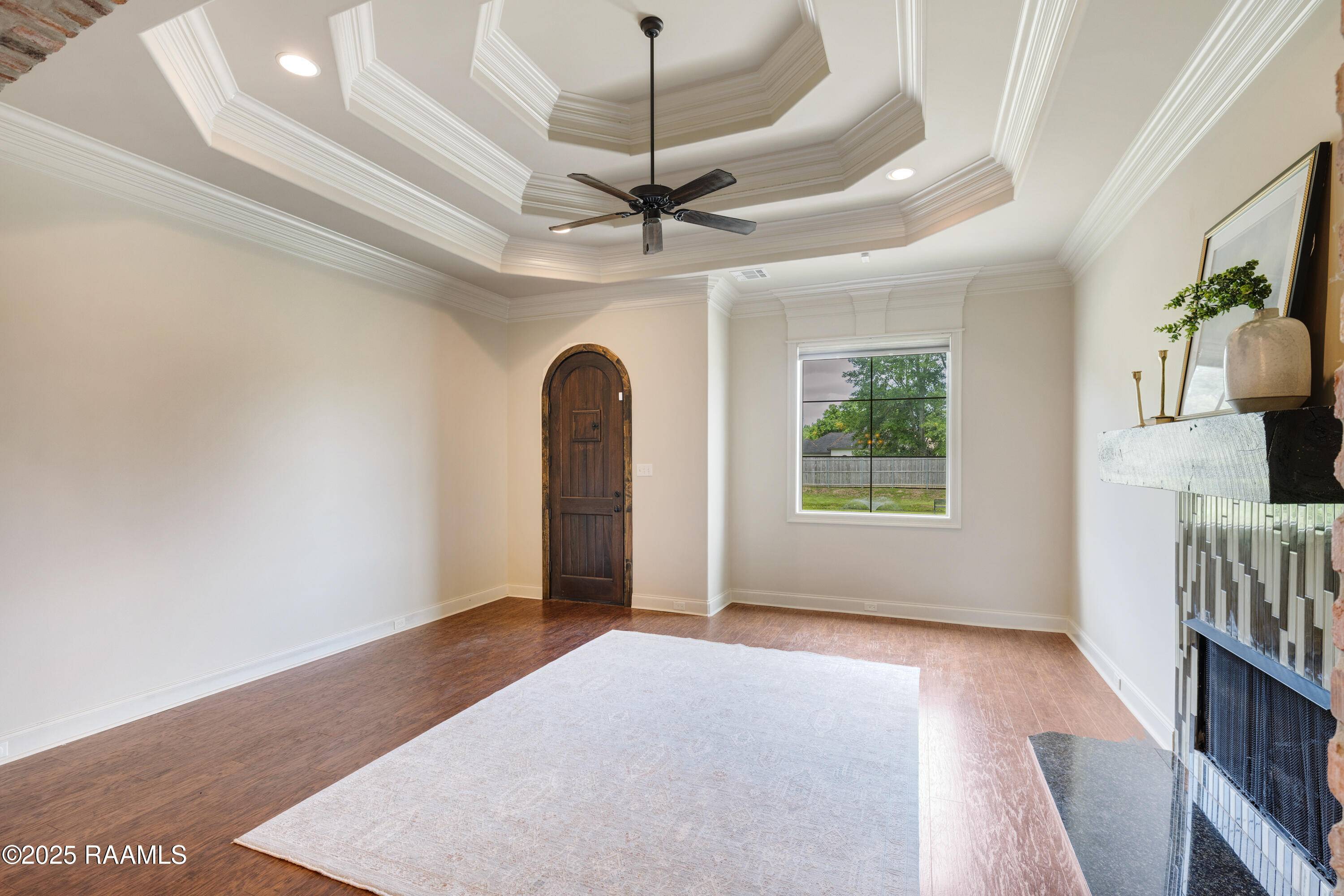 Broussard, LA 70518,112 Heathwood DR