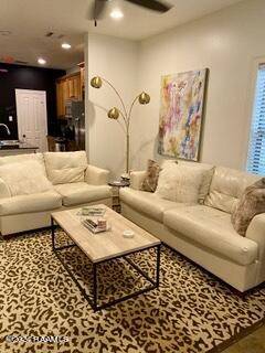 Lafayette, LA 70503,701 W Taft ST #7