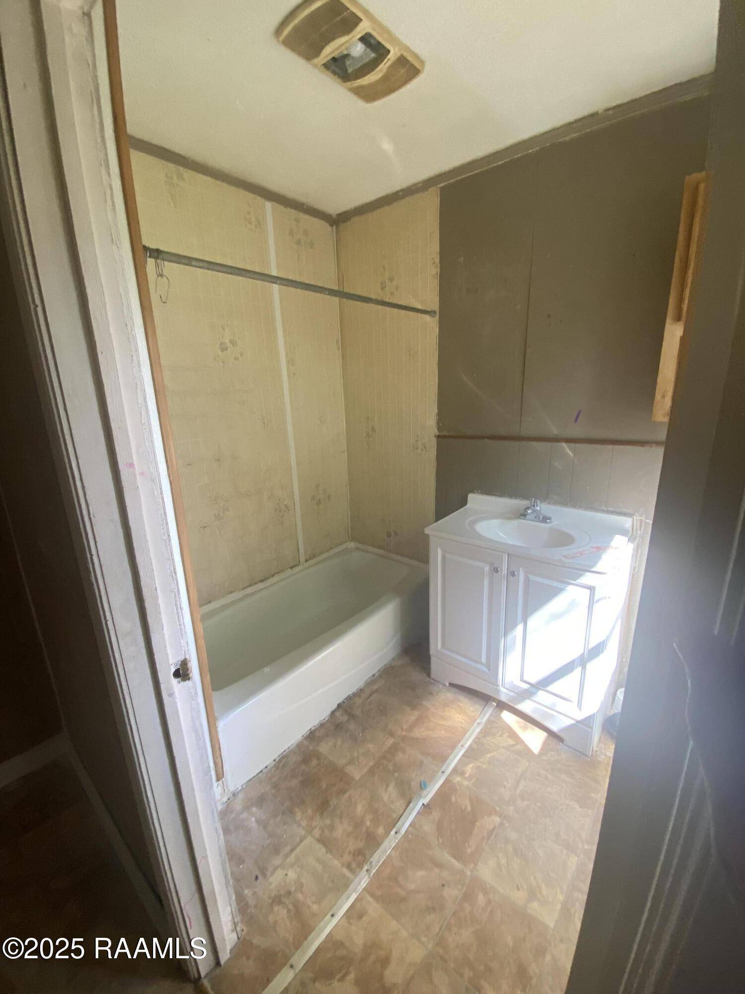 Lafayette, LA 70501,913 Plum ST