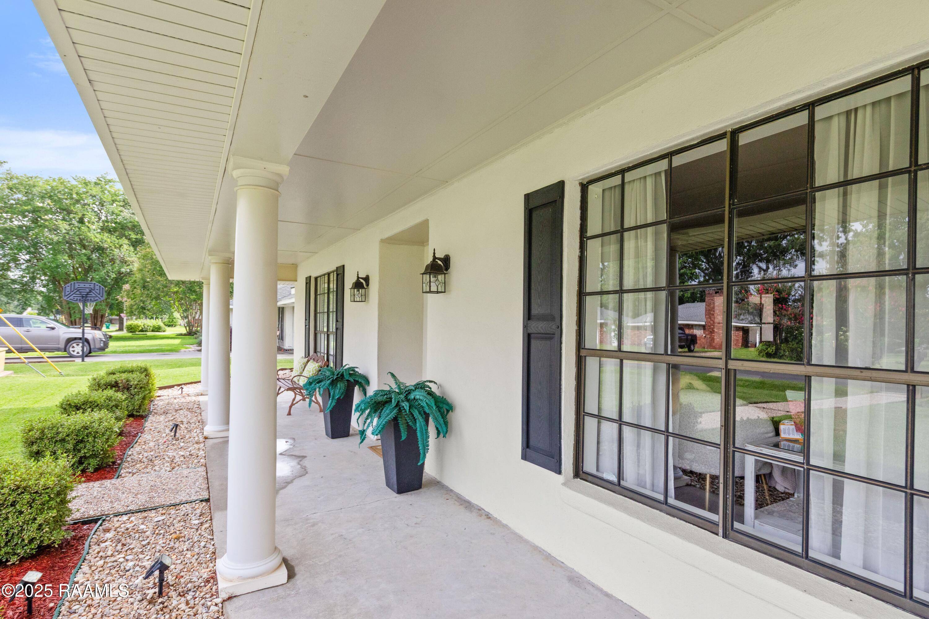 Lafayette, LA 70508,1001 E Bayou Pkwy