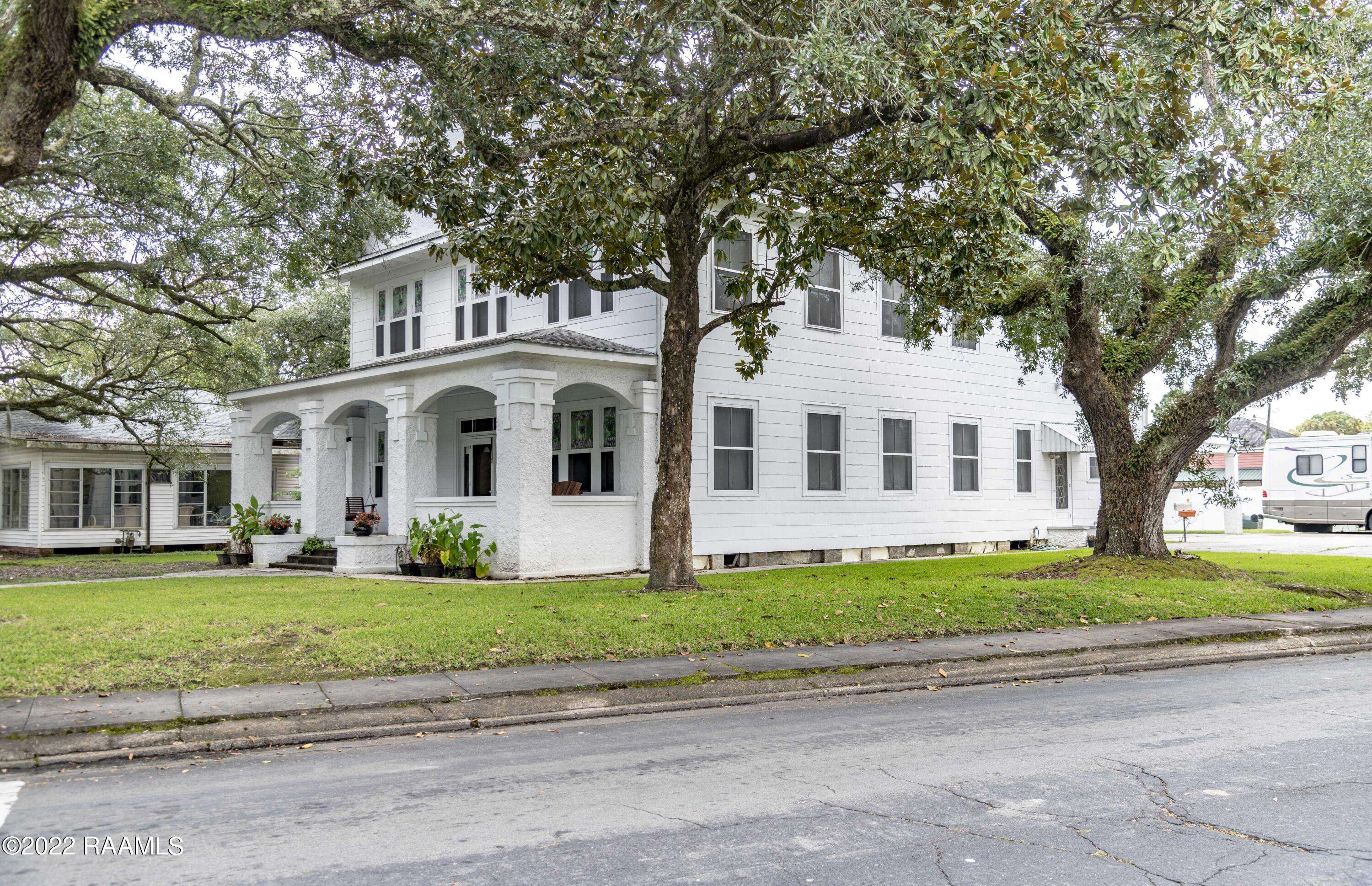 New Iberia, LA 70560,504 E Main ST