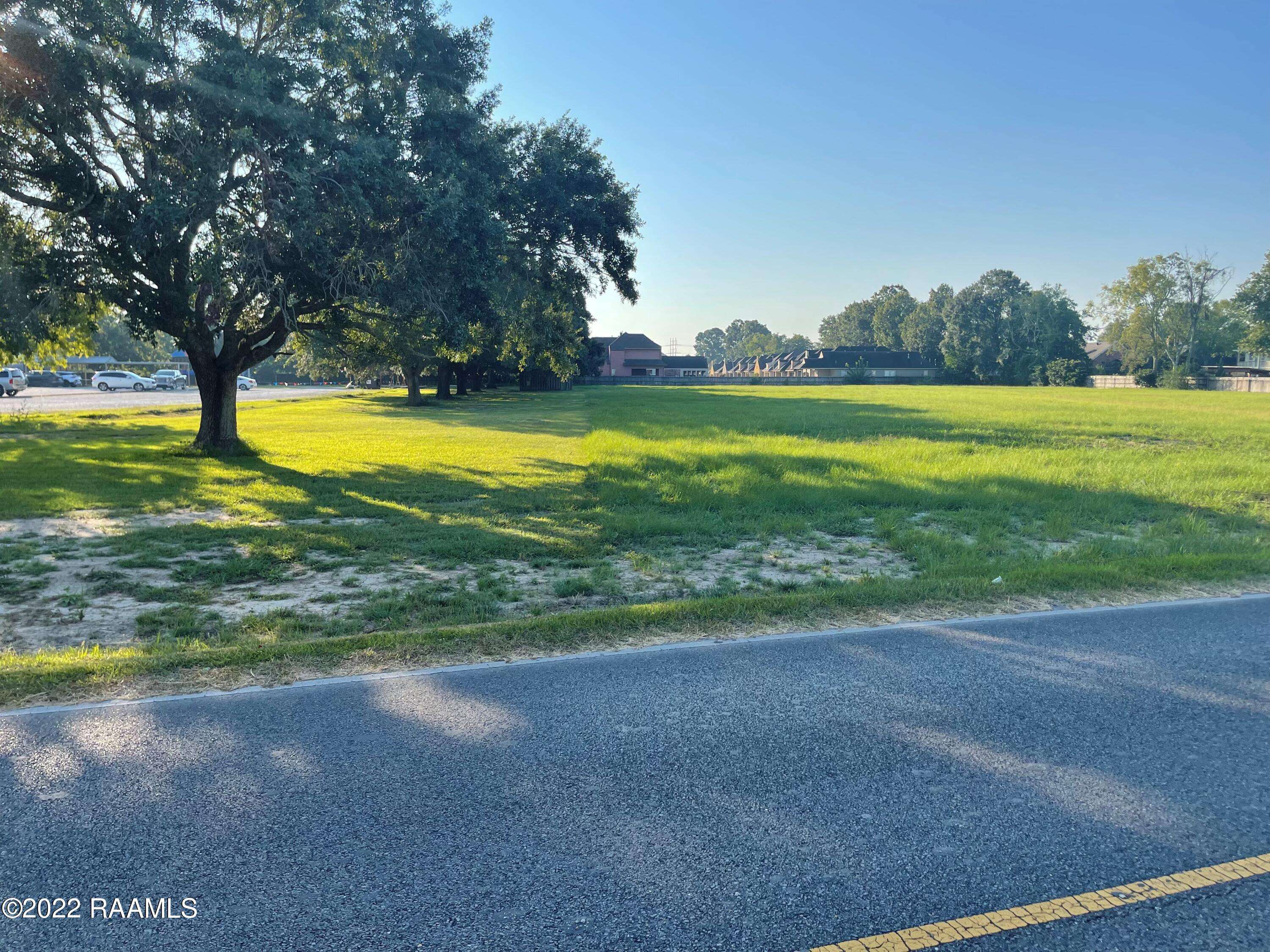 Lafayette, LA 70508,707 Settlers Trace BLVD