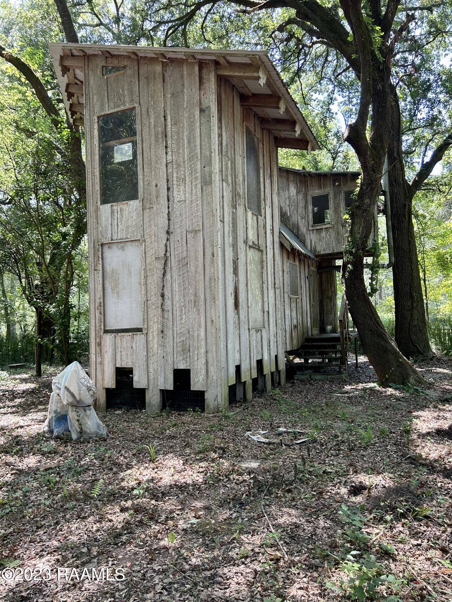 Breaux Bridge, LA 70517,1114 Herman Dupuis