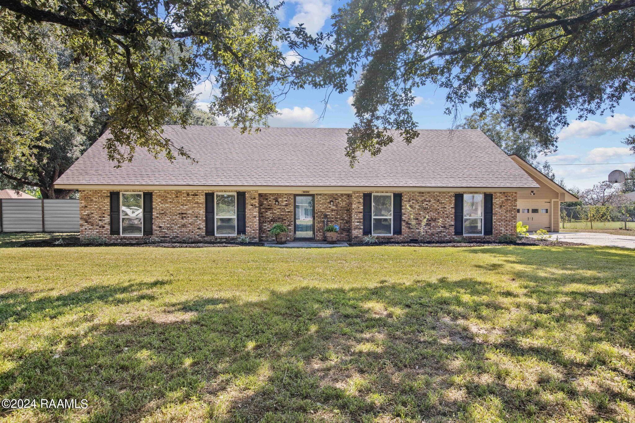 Broussard, LA 70518,1059 Briar Patch