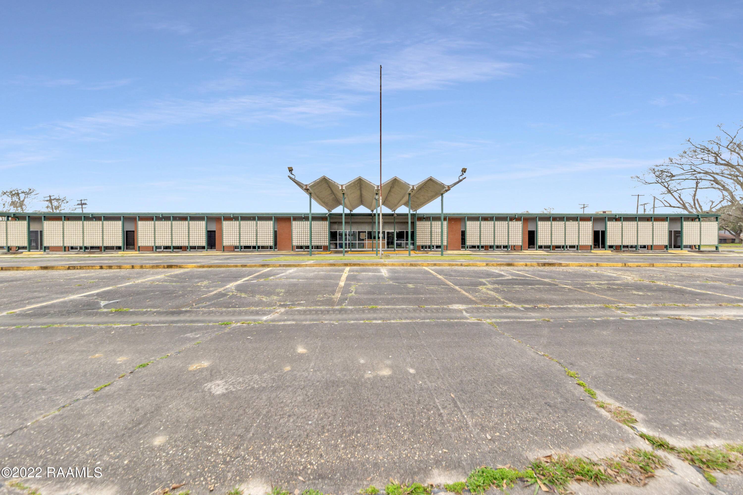 Rayne, LA 70578,301 S Chevis ST