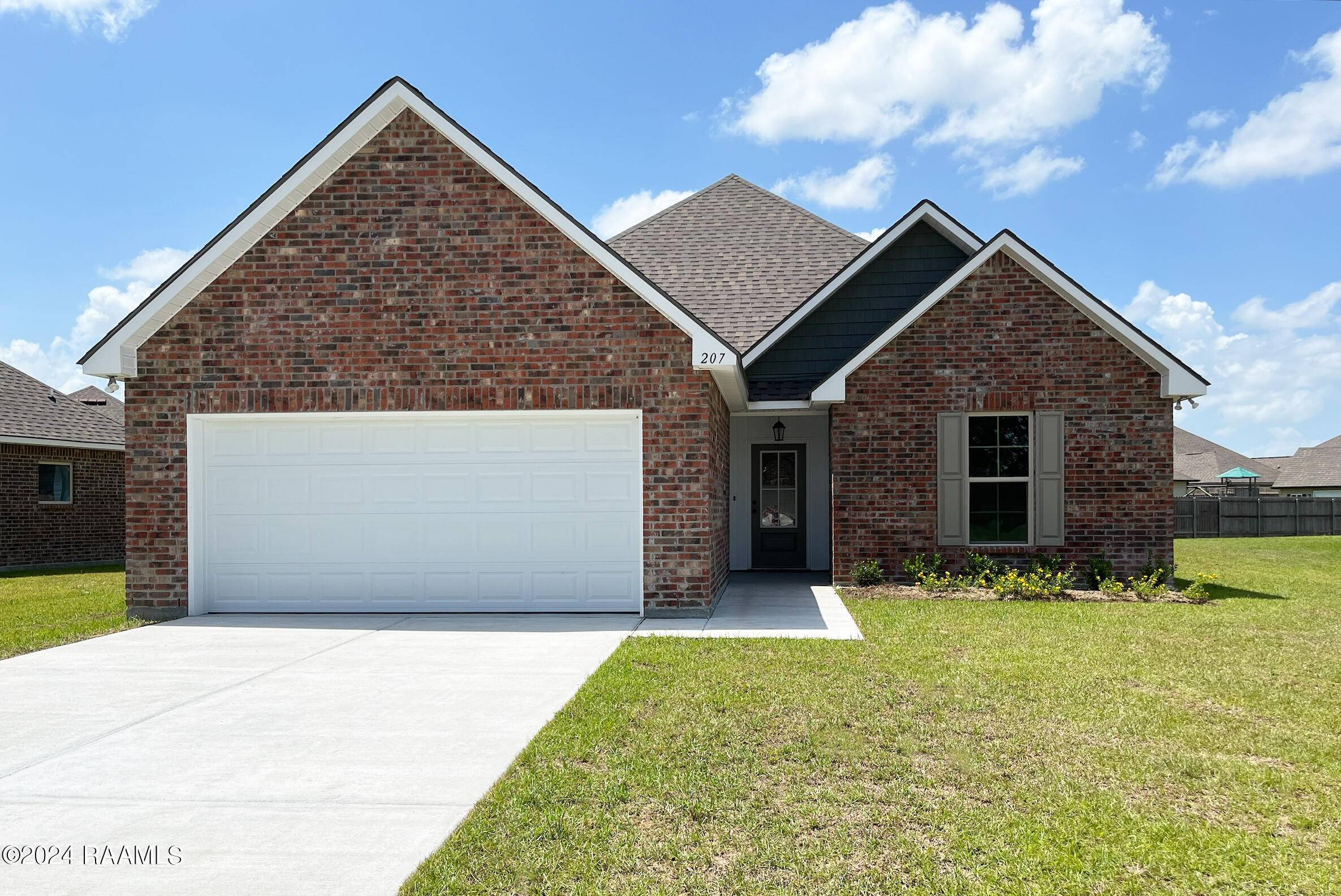 Duson, LA 70529,207 Barnsley DR