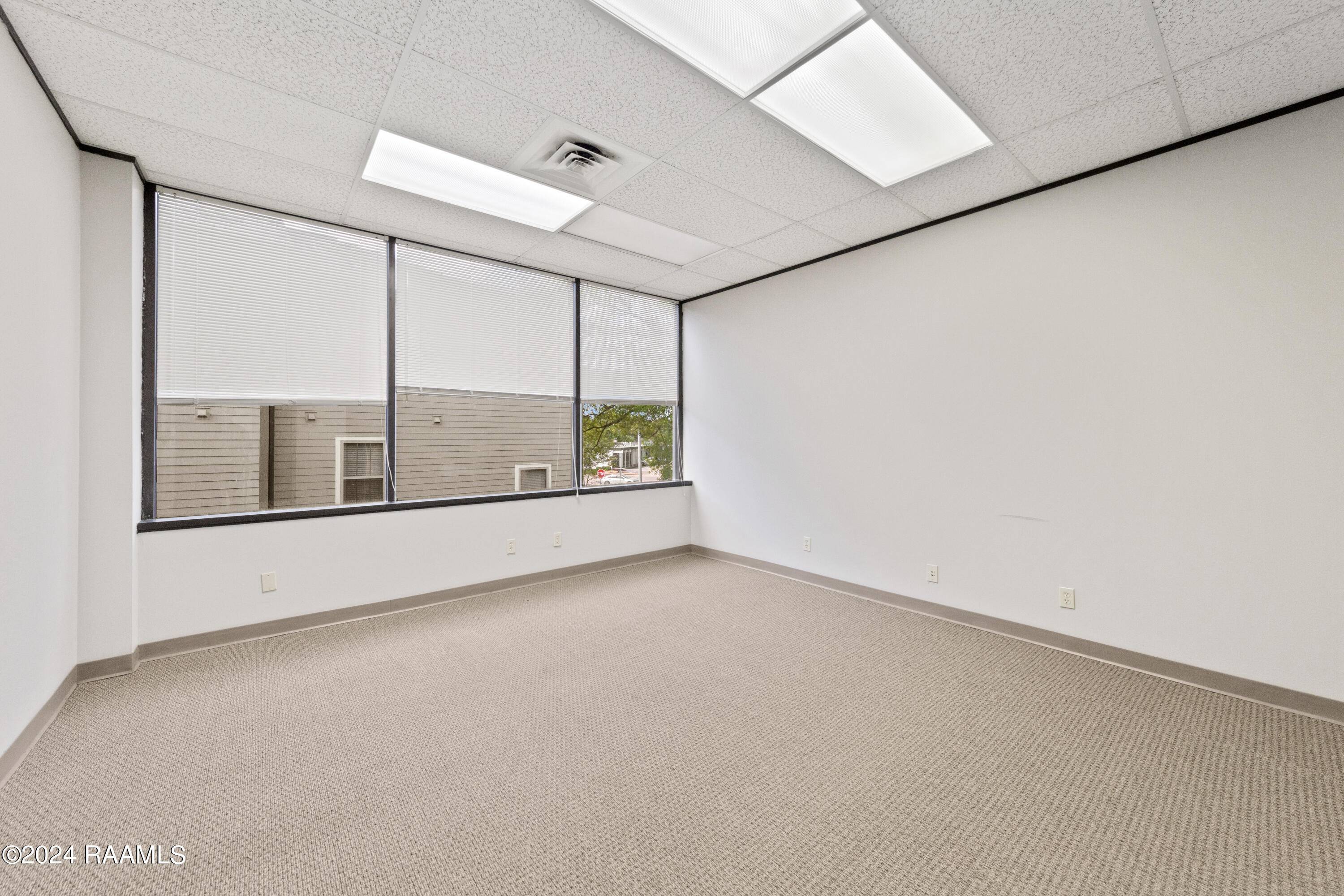 Lafayette, LA 70503,1405 W Pinhook RD #210-M