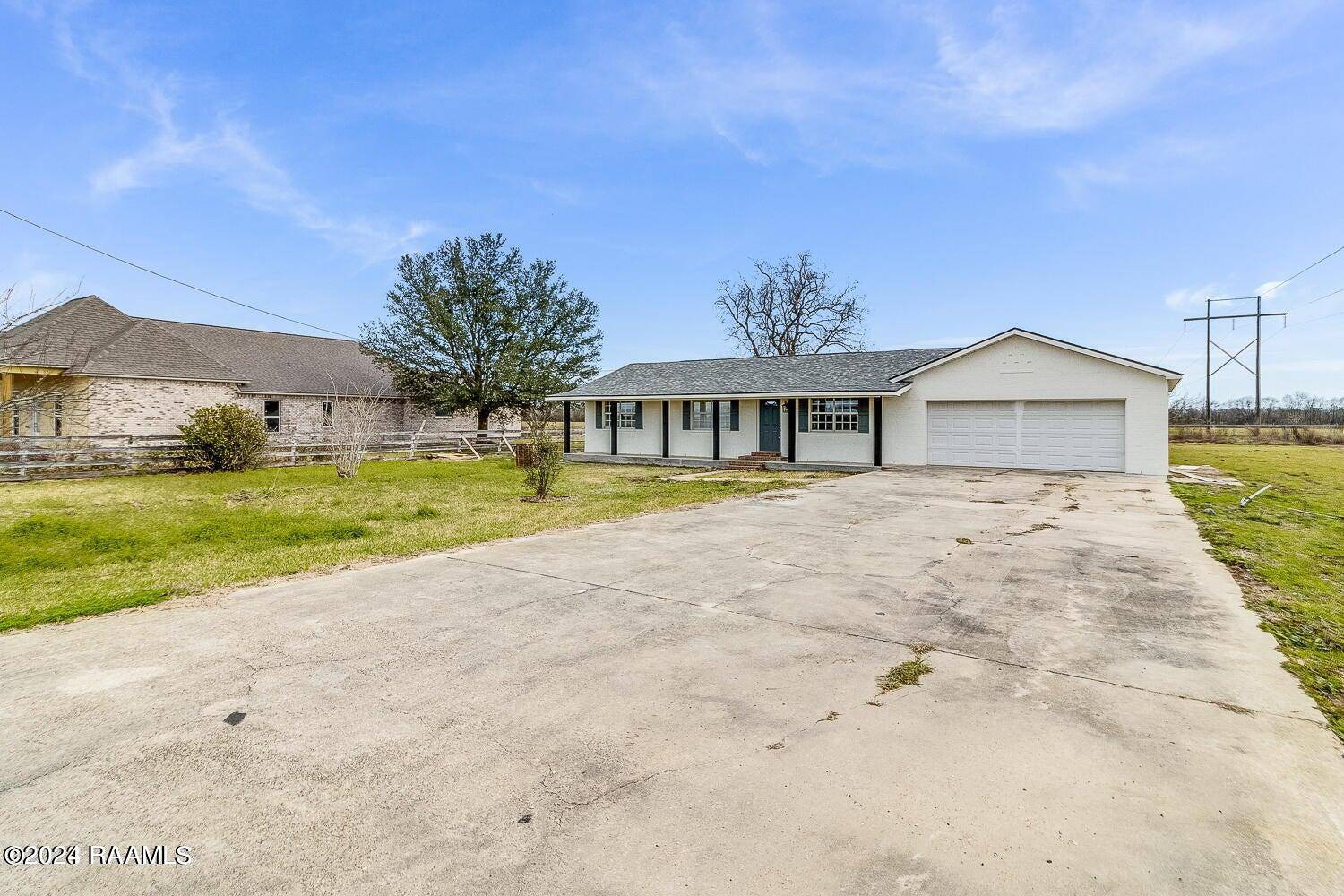 Breaux Bridge, LA 70517,1123 Lake Martin RD
