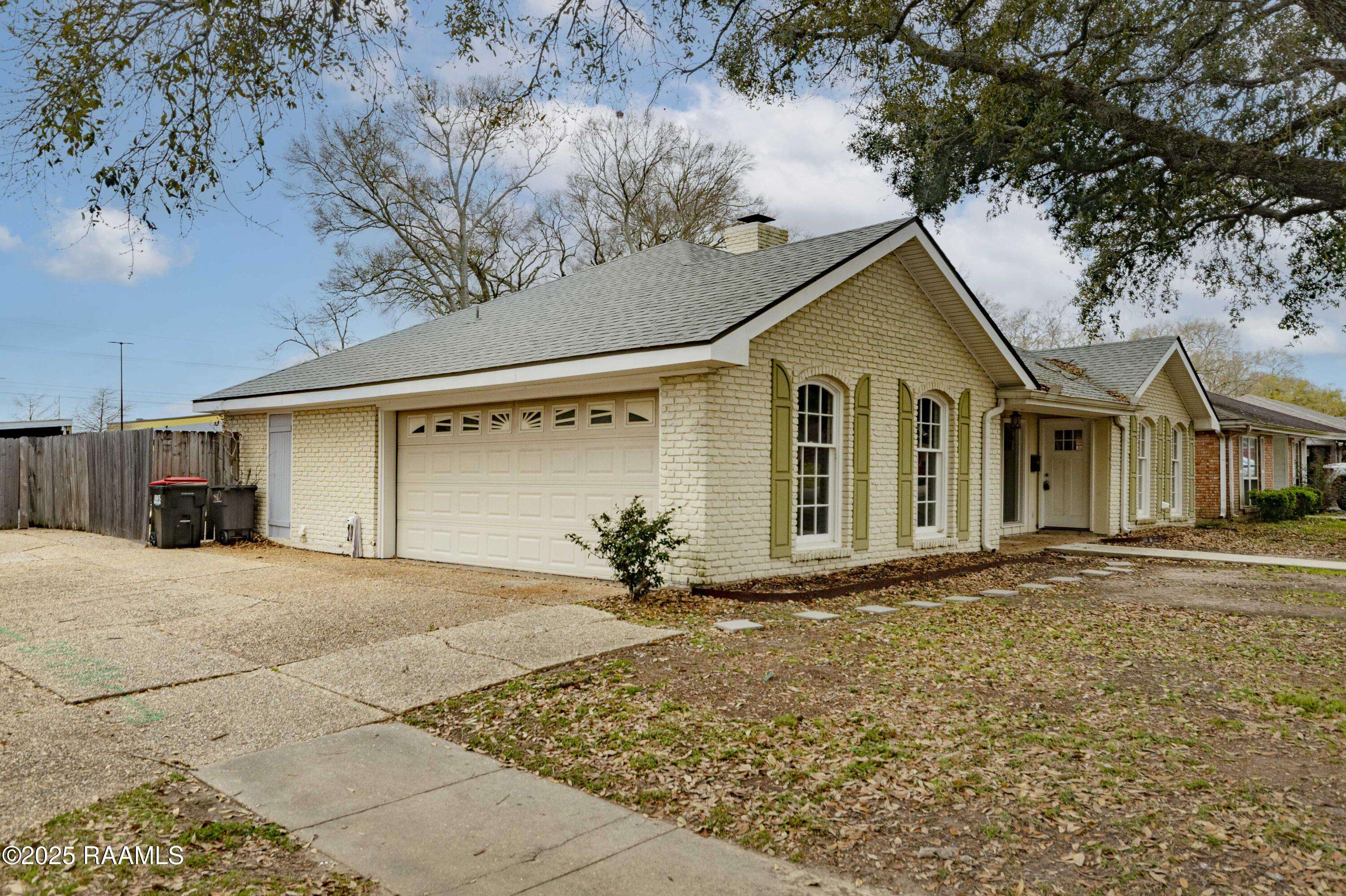Lafayette, LA 70503,362 Orangewood DR