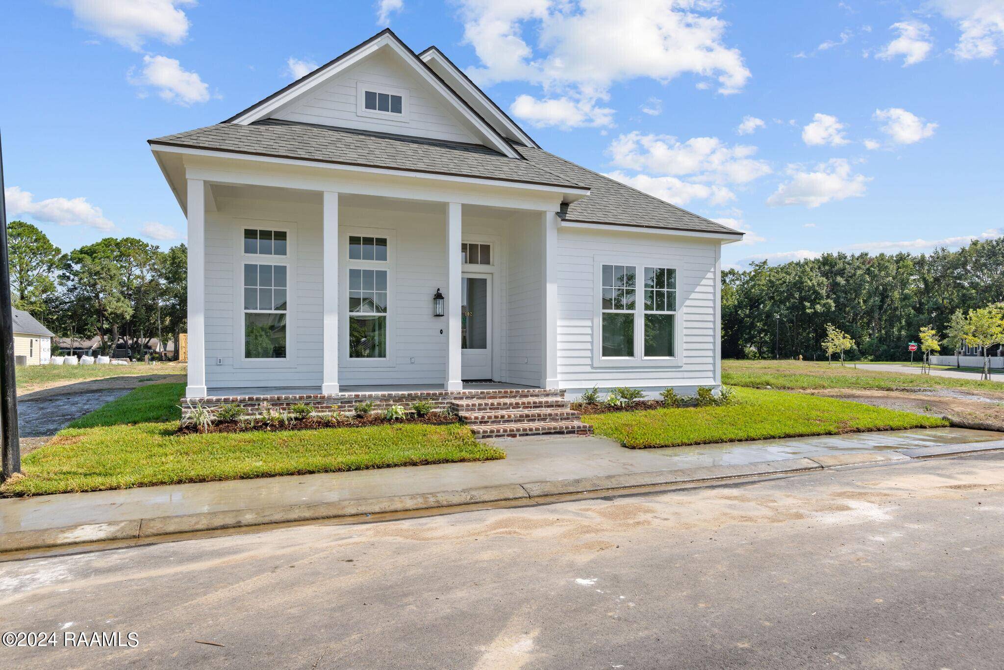 Lafayette, LA 70508,102 Hearth