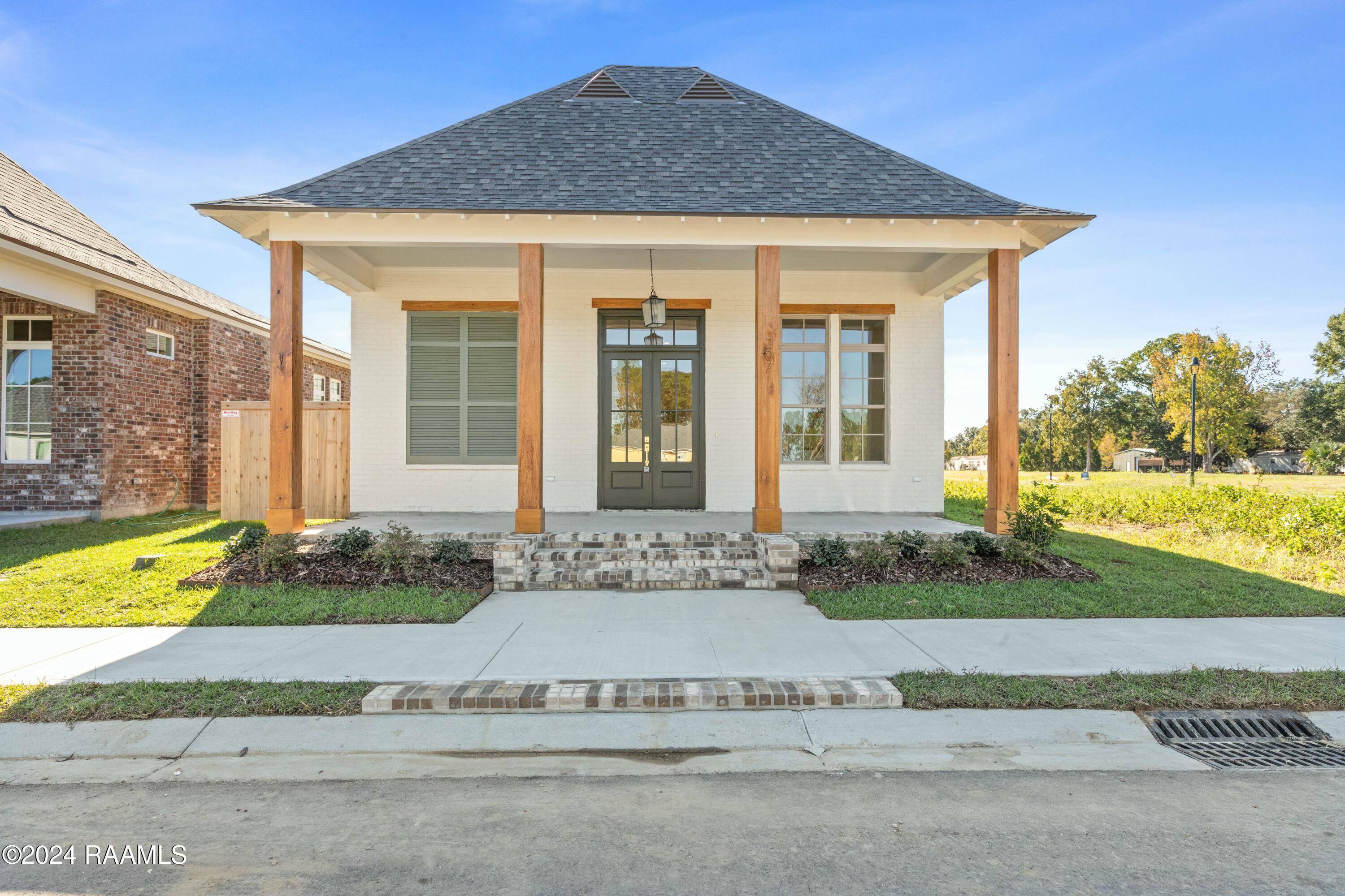 Lafayette, LA 70508,207 Hearth