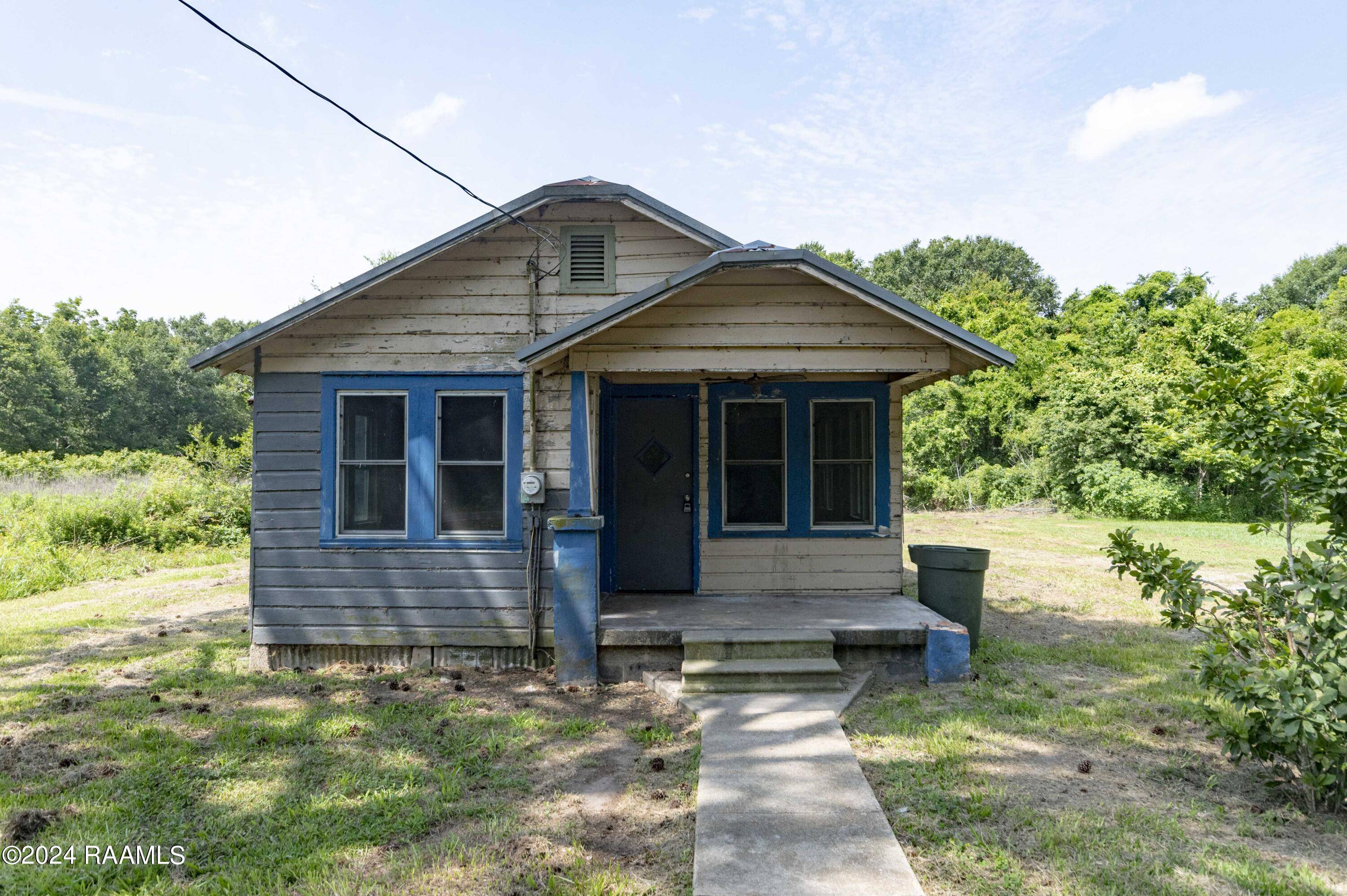 New Iberia, LA 70563,7616 Old Jeanerette