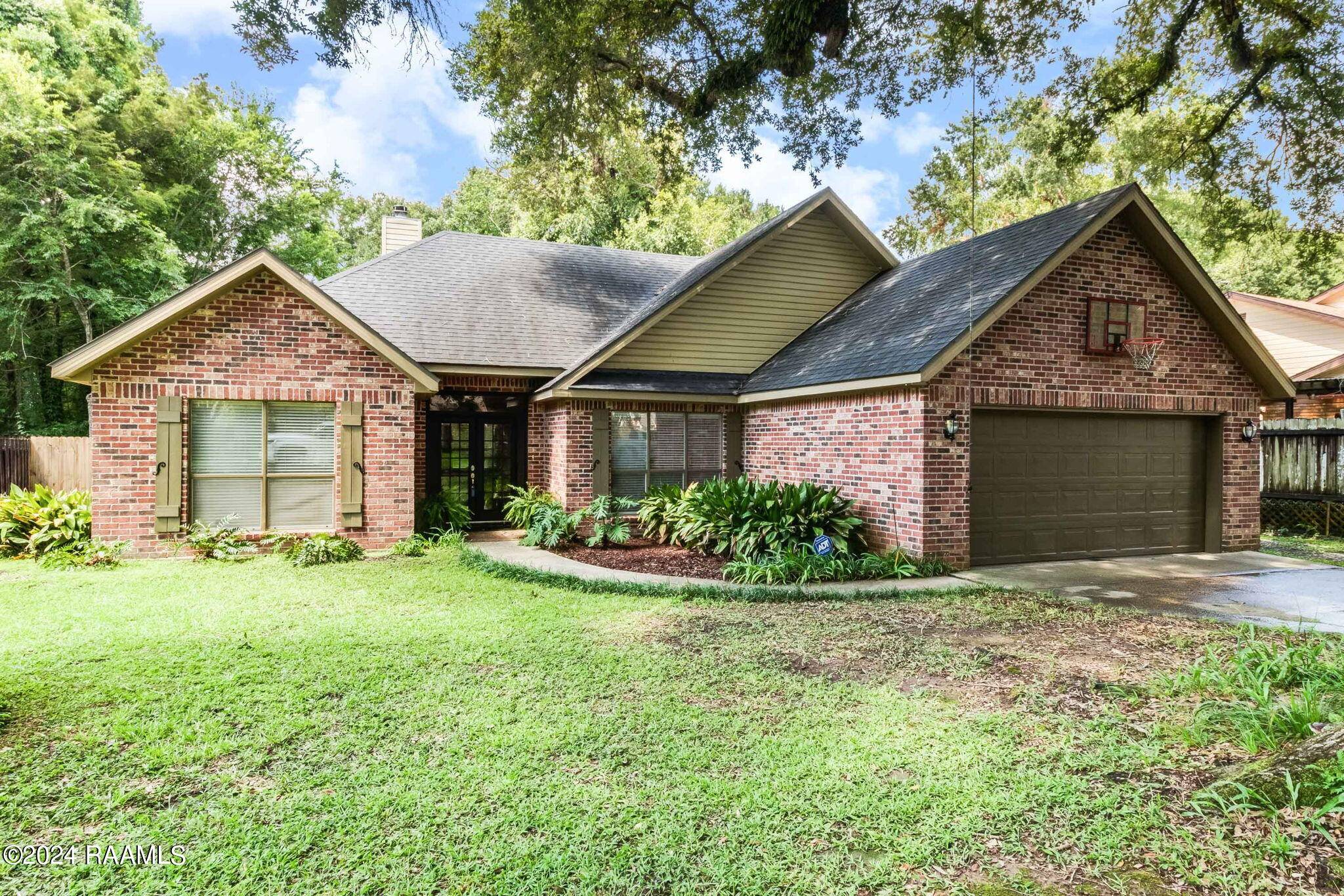 Youngsville, LA 70592,315 Teakwood