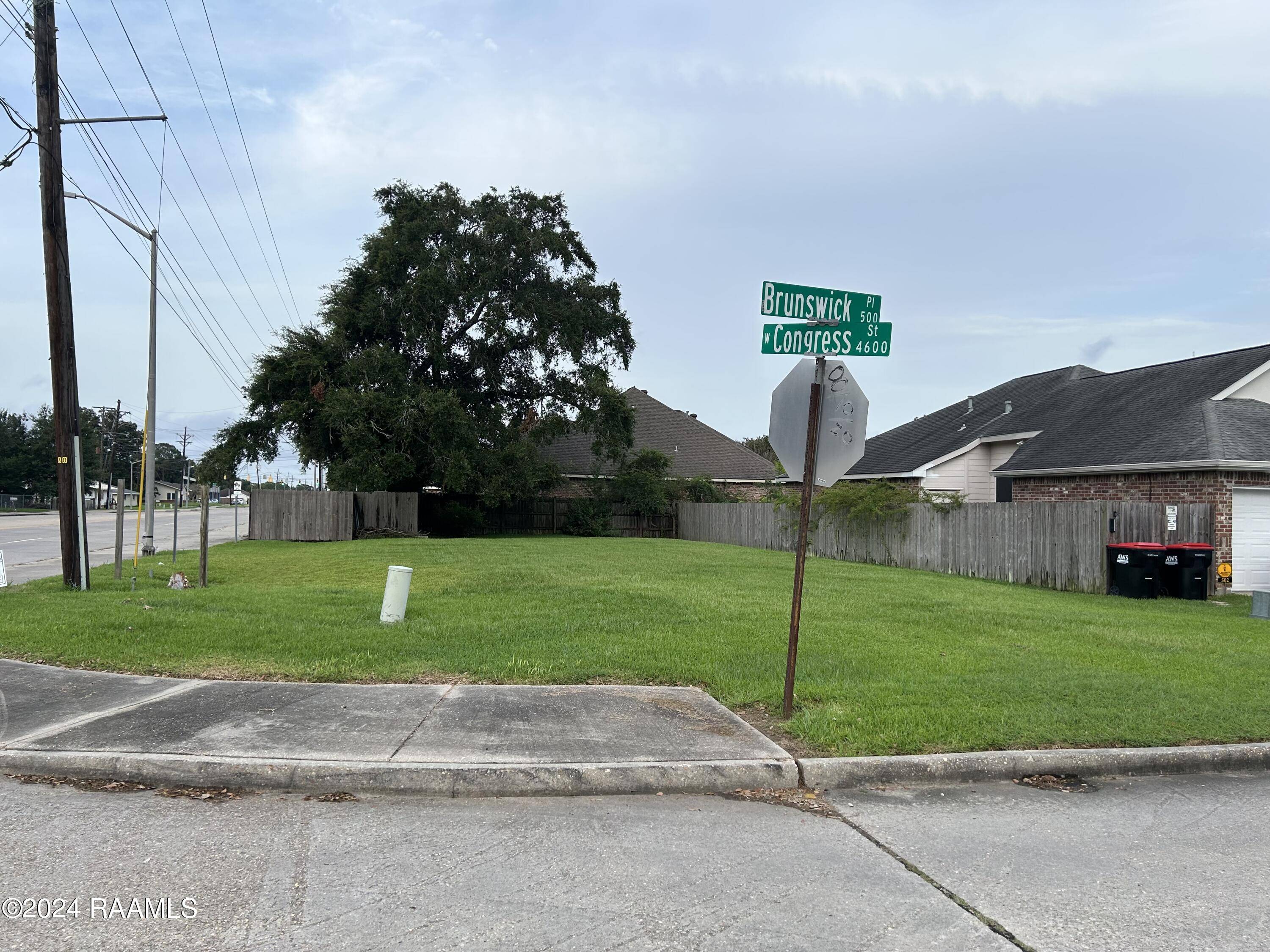 Lafayette, LA 70506,504 Brunswick PL
