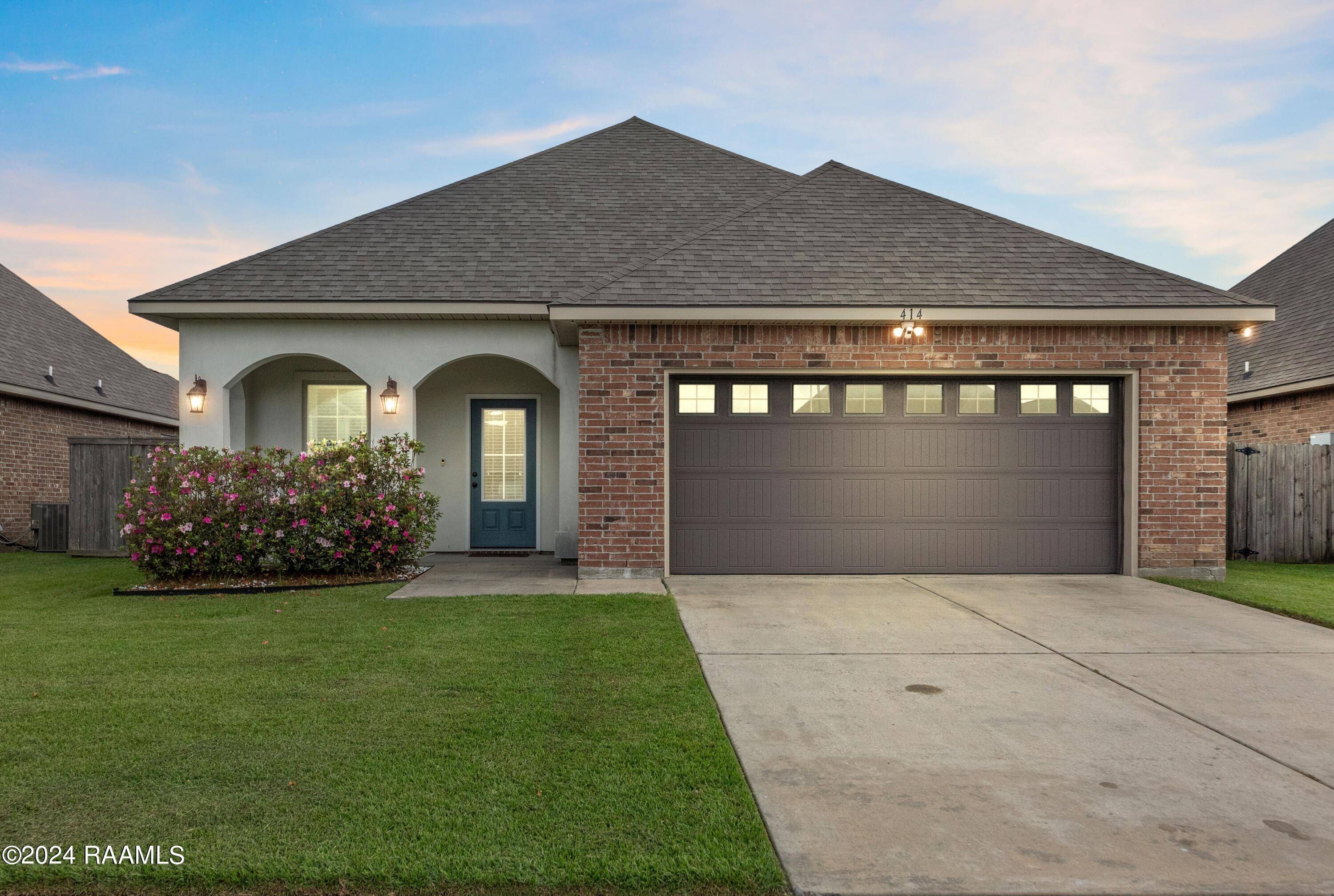 Youngsville, LA 70592,414 Claystone