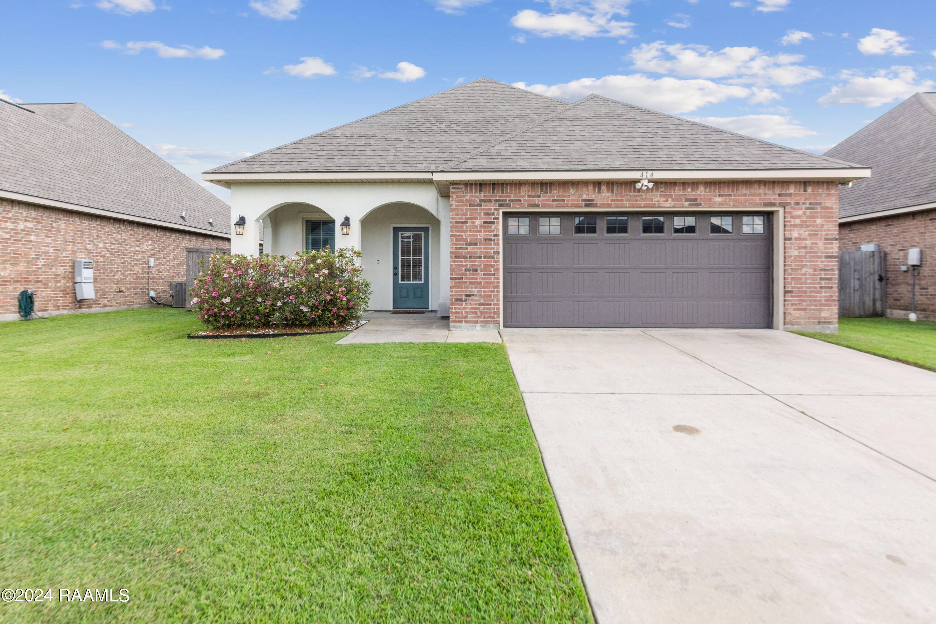 Youngsville, LA 70592,414 Claystone