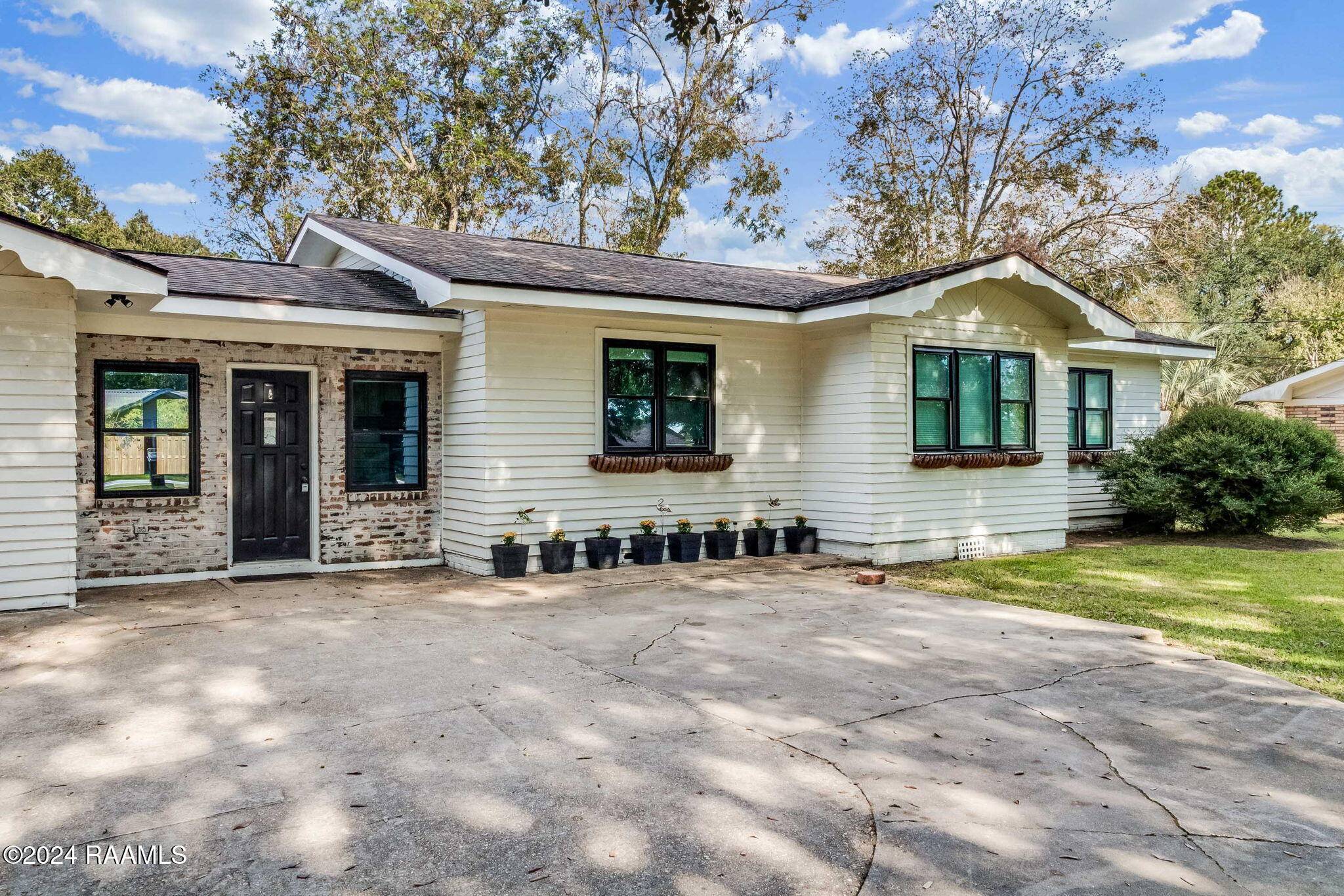 Breaux Bridge, LA 70517,1197 Bordelon Road