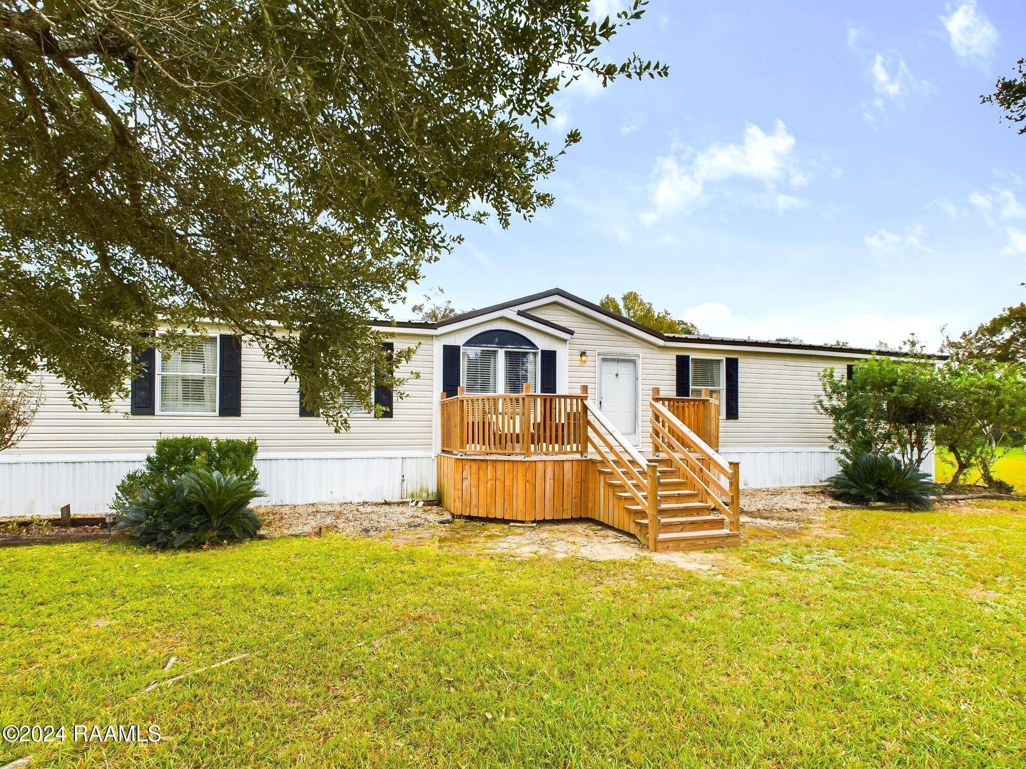 Erath, LA 70533,2002 Yuma DR