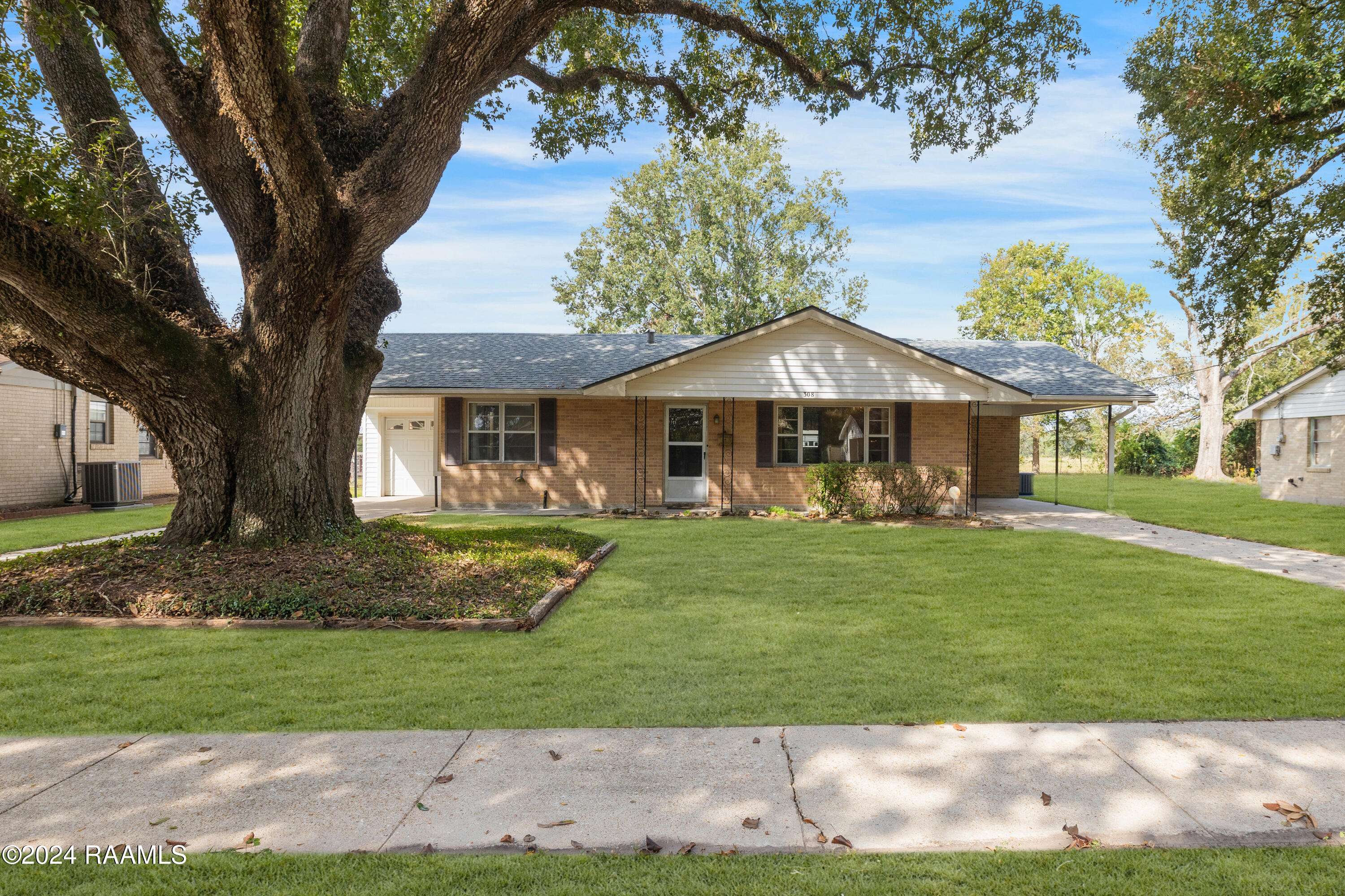 New Iberia, LA 70560,308 Orange Grove