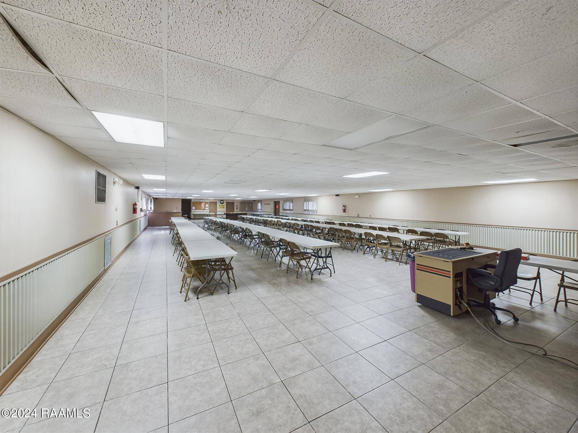 Abbeville, LA 70510,319 W Woodman RD