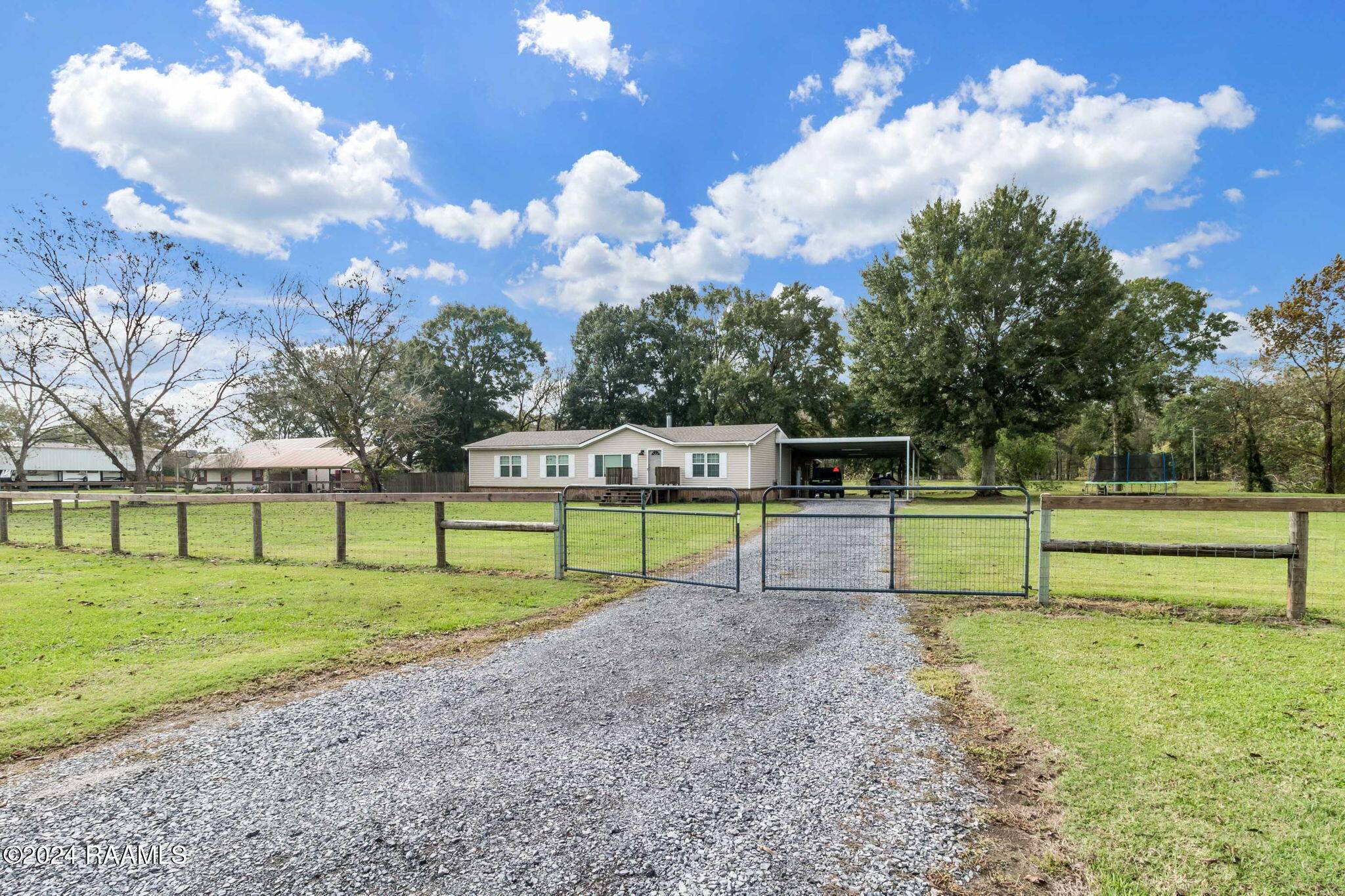 Krotz Springs, LA 70750,225 Horseshoe