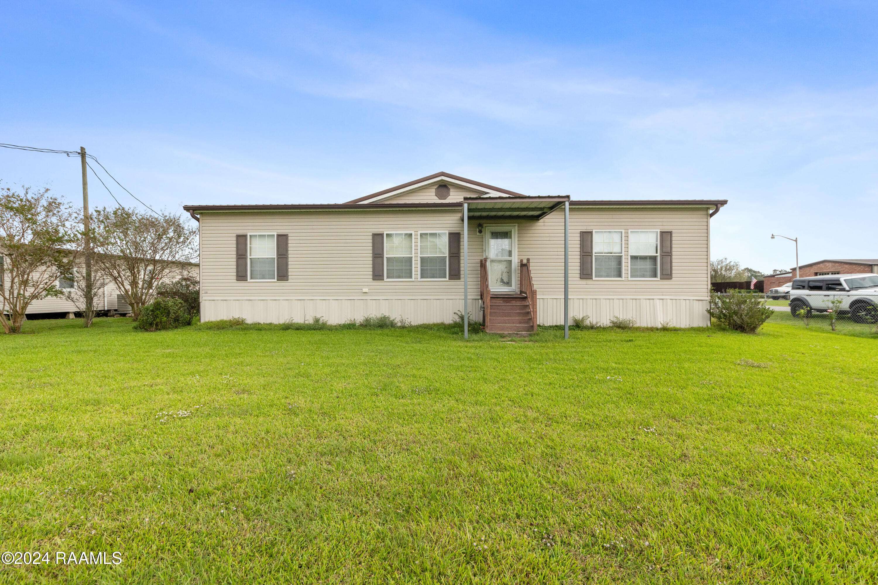 Breaux Bridge, LA 70517,1005 Nella Jeanne