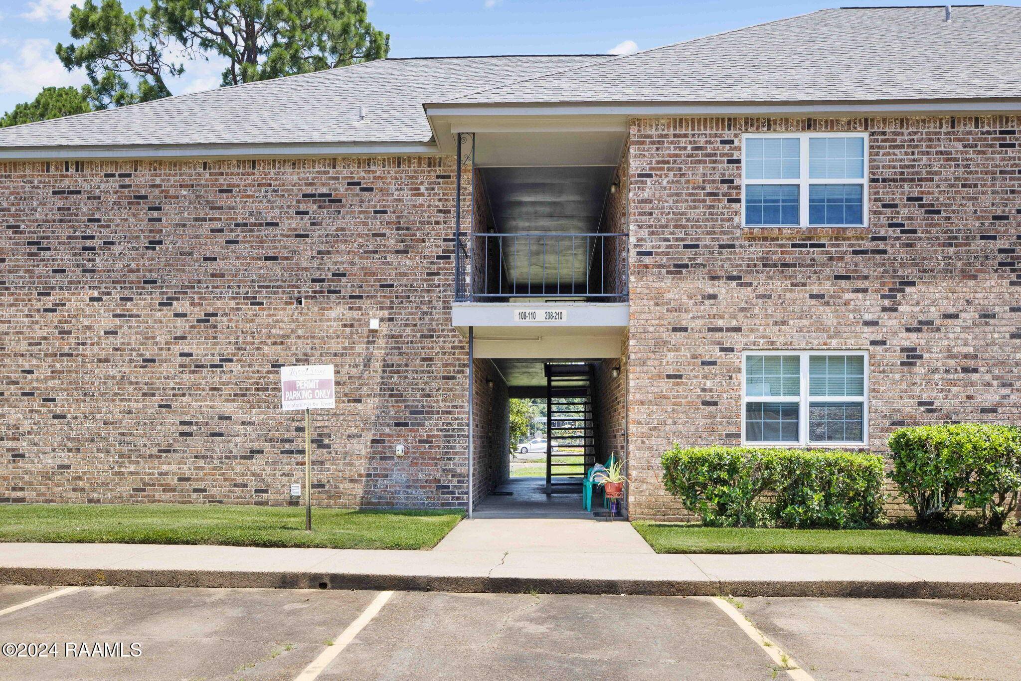 Lafayette, LA 70503,3121 Johnston ST #210