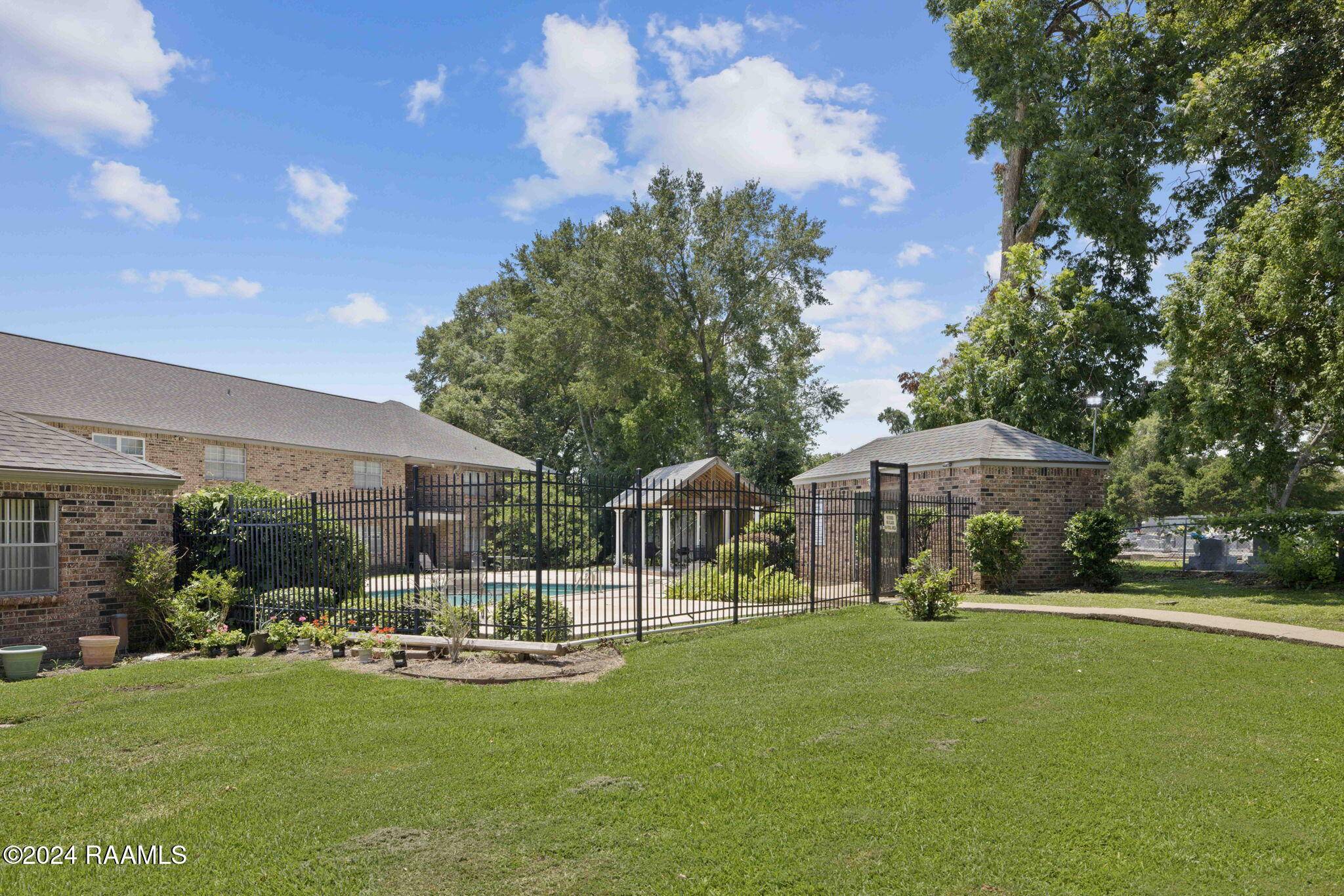 Lafayette, LA 70503,3121 Johnston ST #210