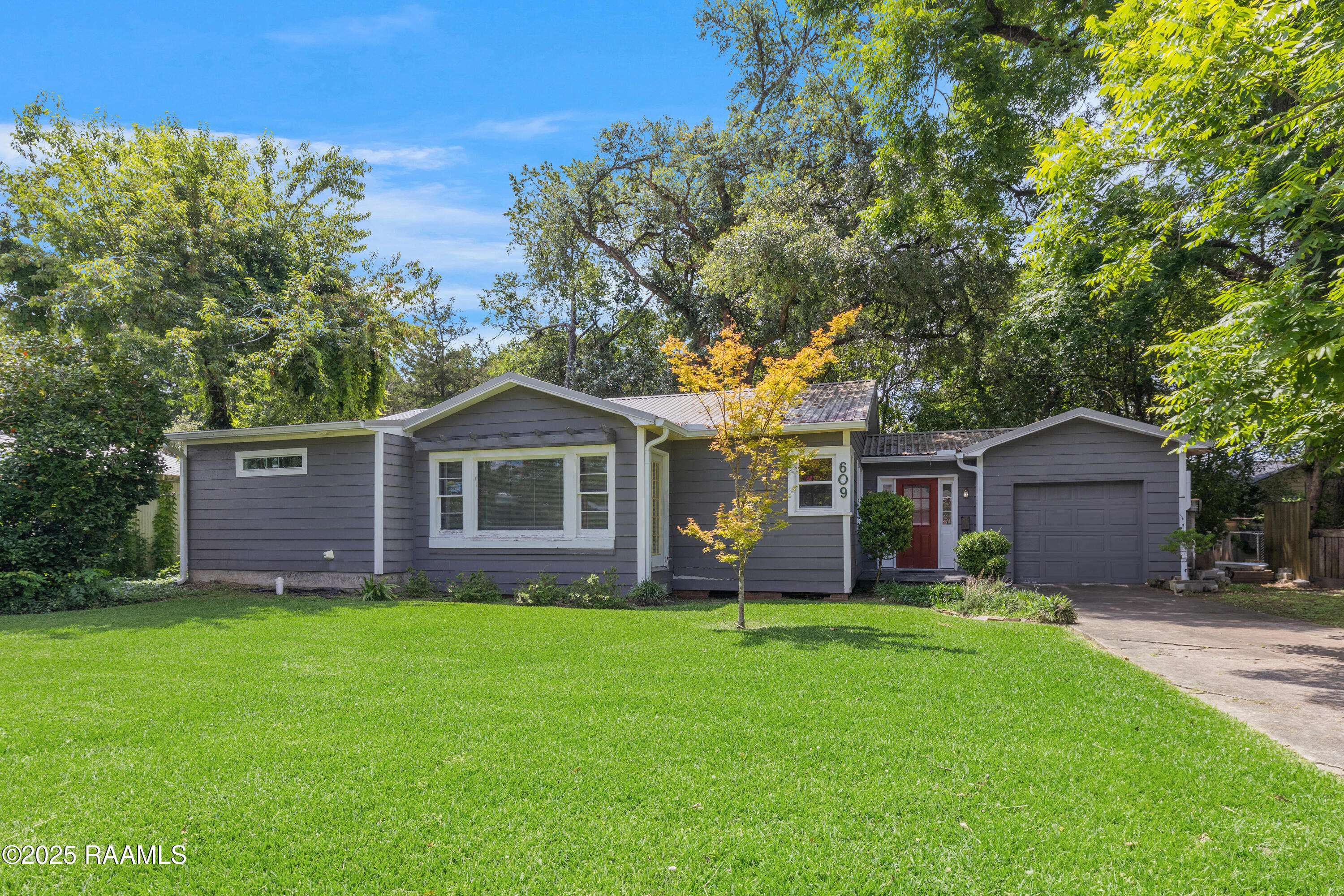 Lafayette, LA 70506,609 Bellevue ST