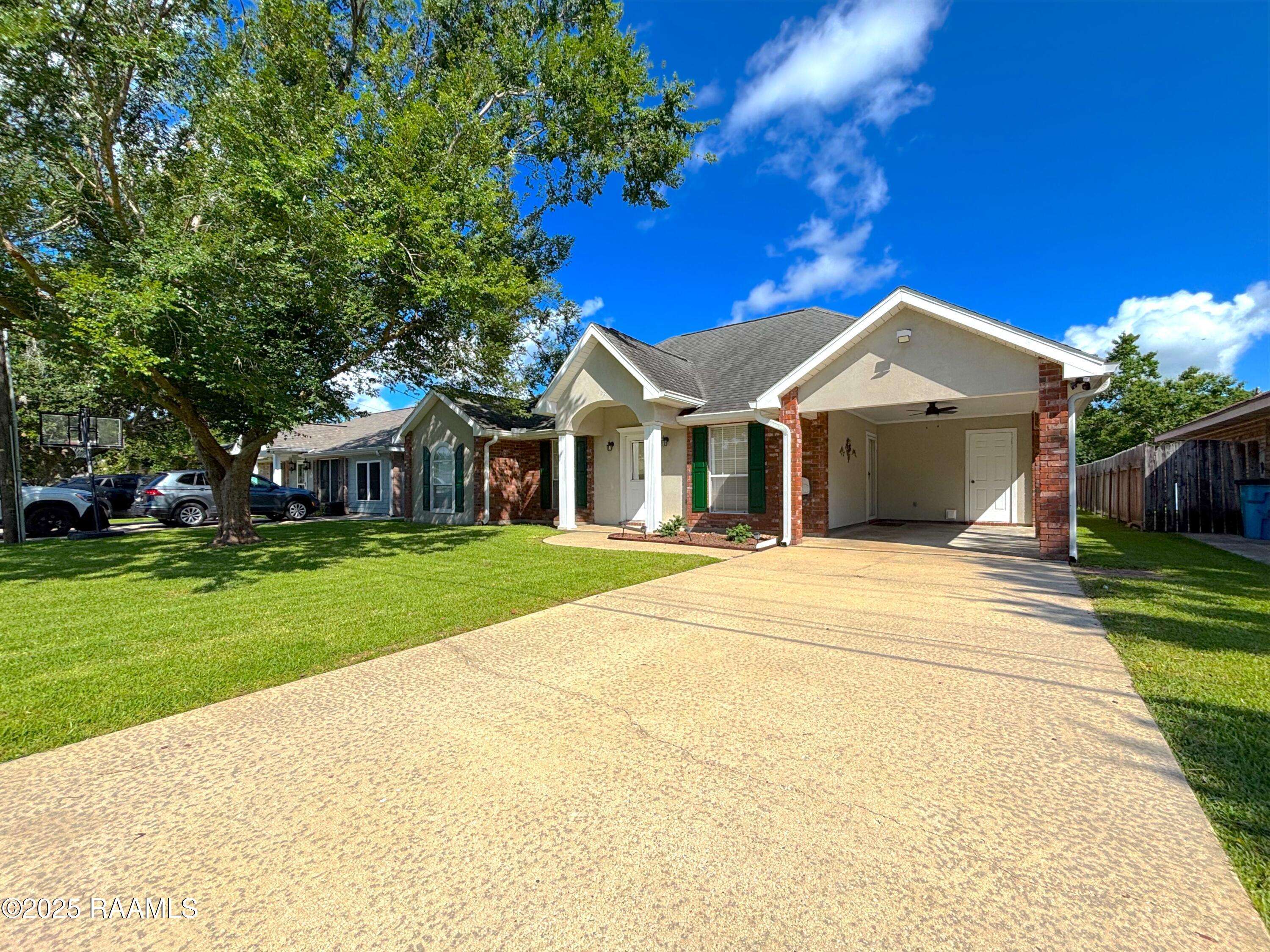 Patterson, LA 70392,722 Kelli ST