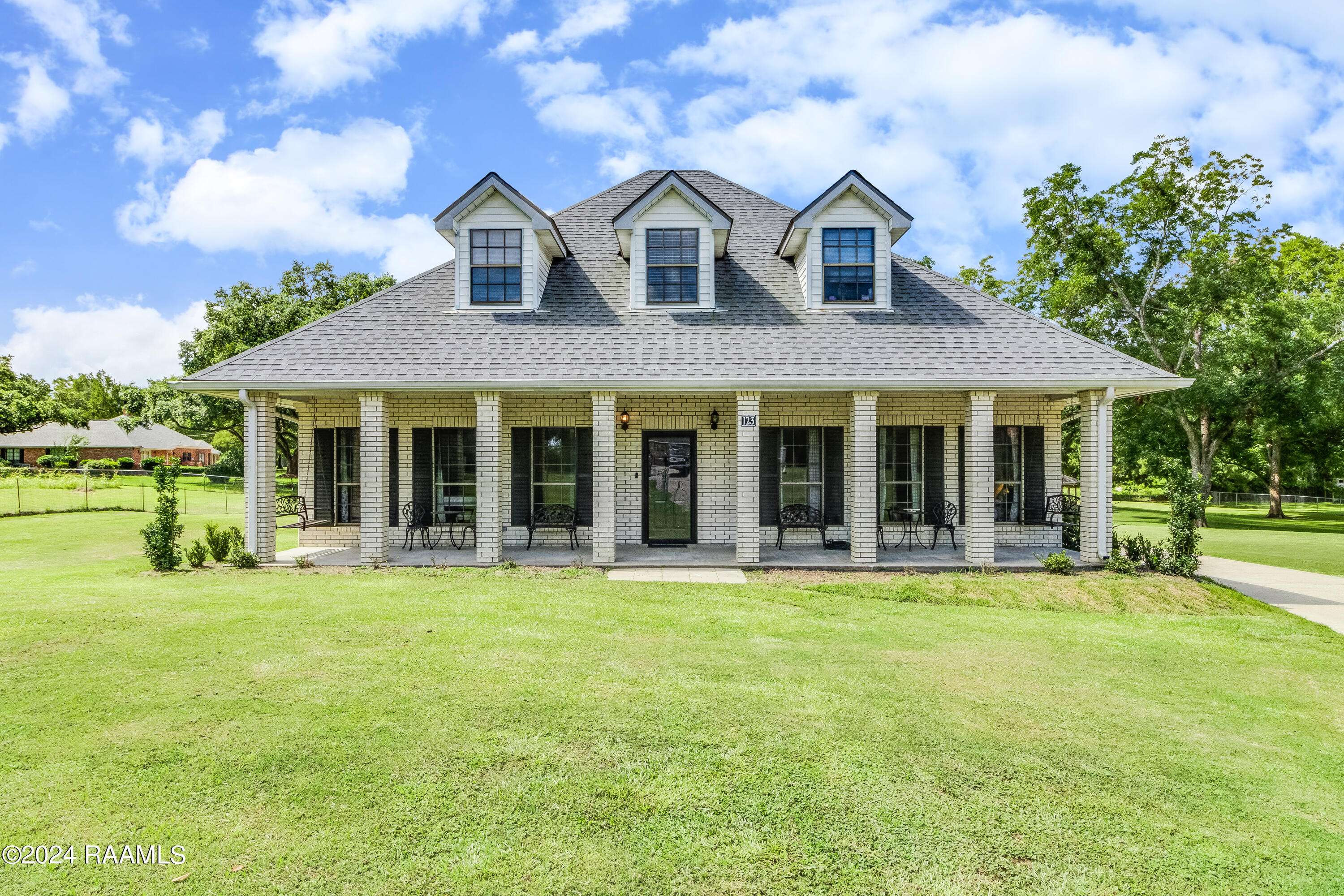Opelousas, LA 70570,123 Cypress DR