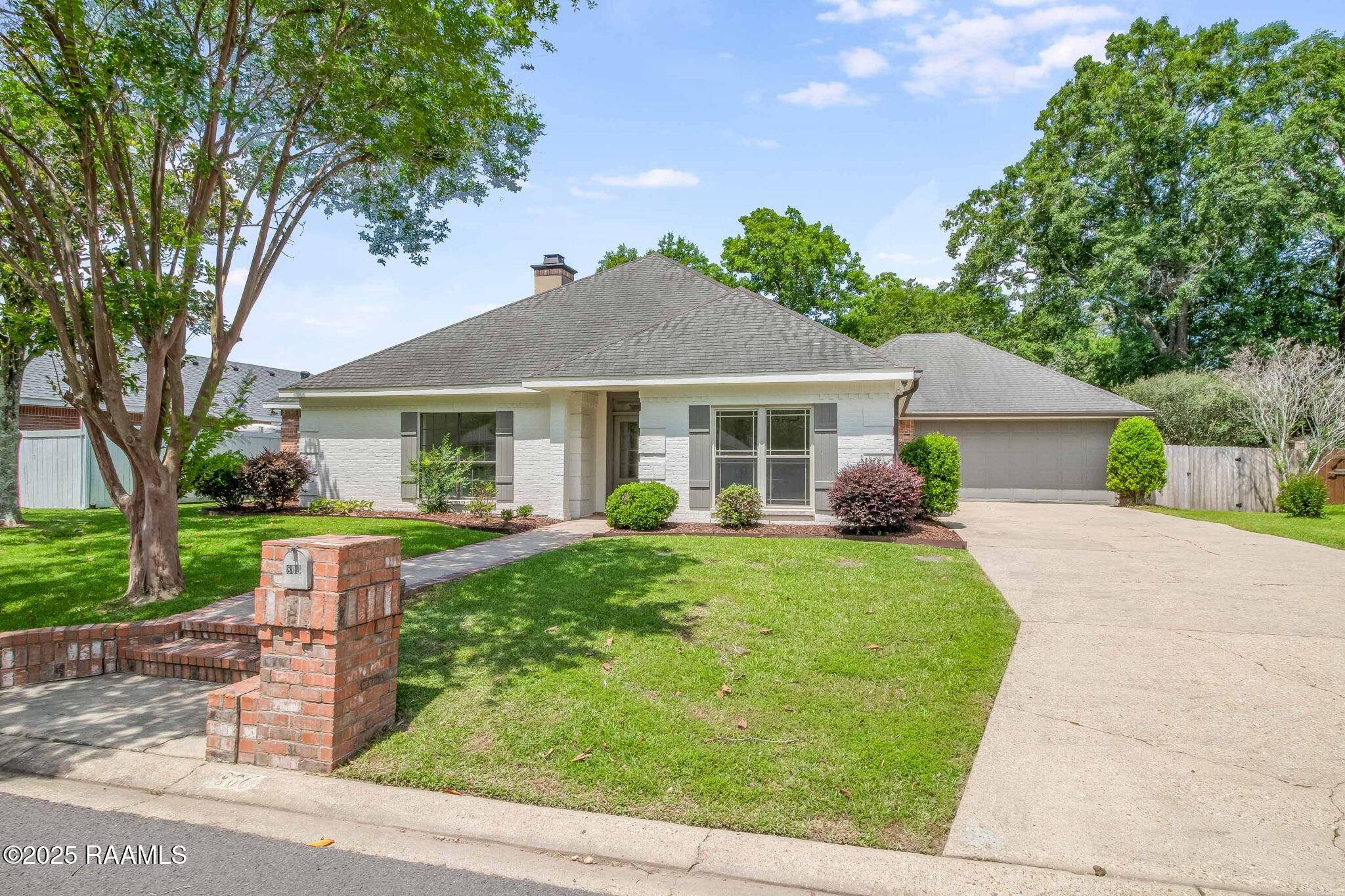 Lafayette, LA 70503,806 Beaujolais Pkwy