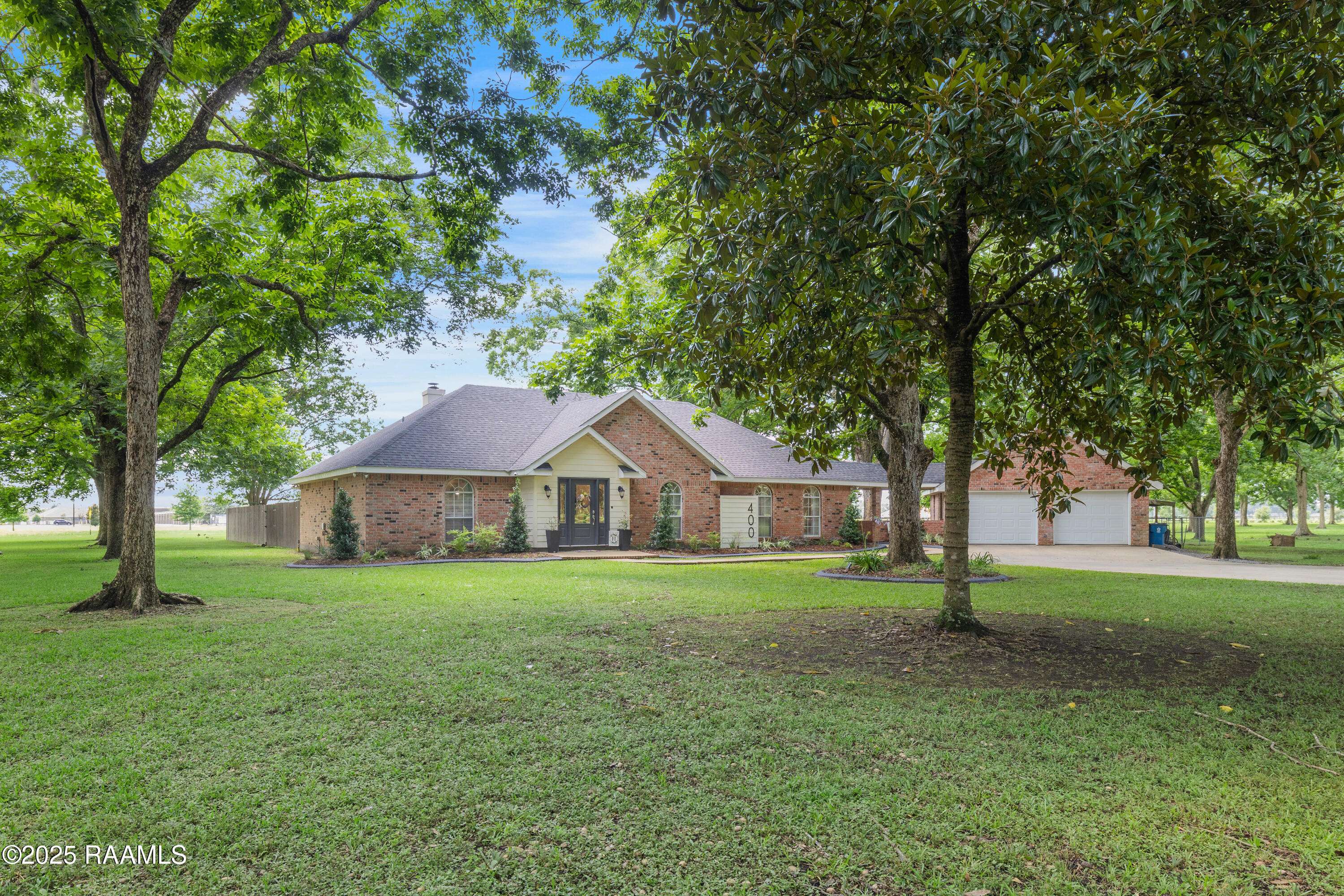 Broussard, LA 70518,400 E Fairfield DR