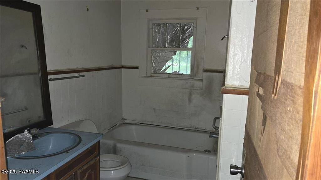 Eunice, LA 70535,221 College RD
