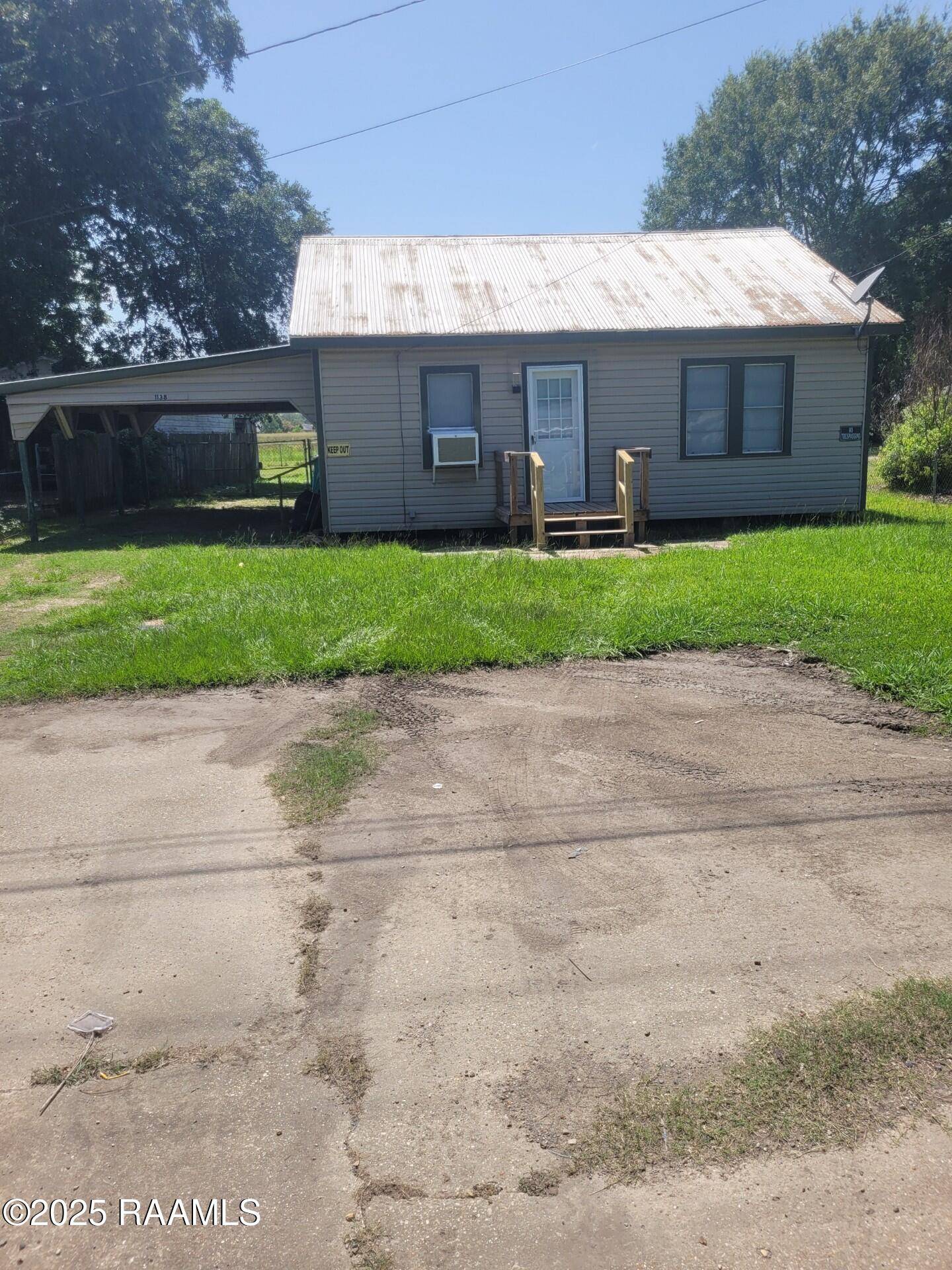 Ville Platte, LA 70586,1138 Tate Cove RD